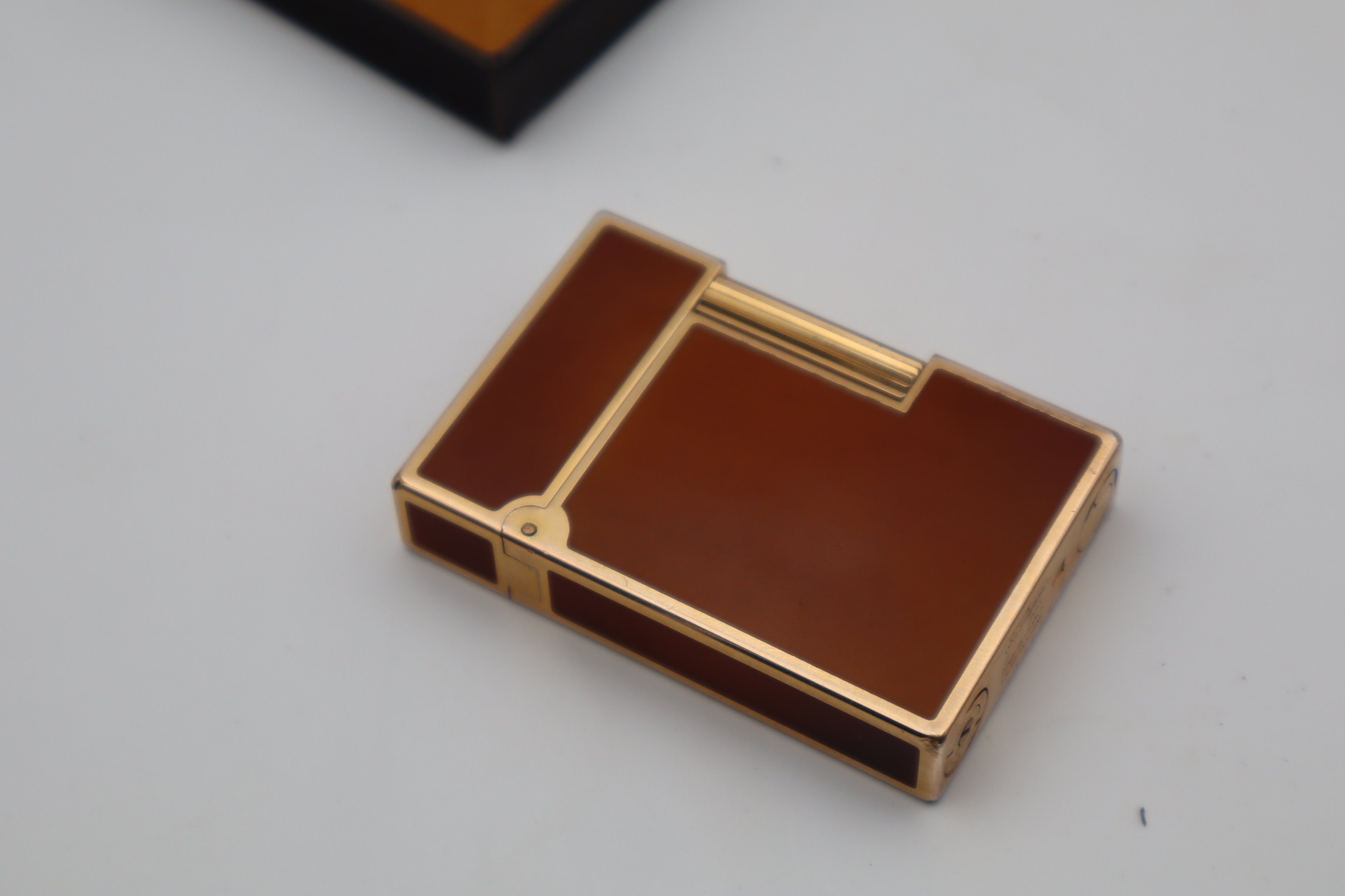 S.T. Dupont Ligne 2 Dual Flame Brown Laque de Chine with box