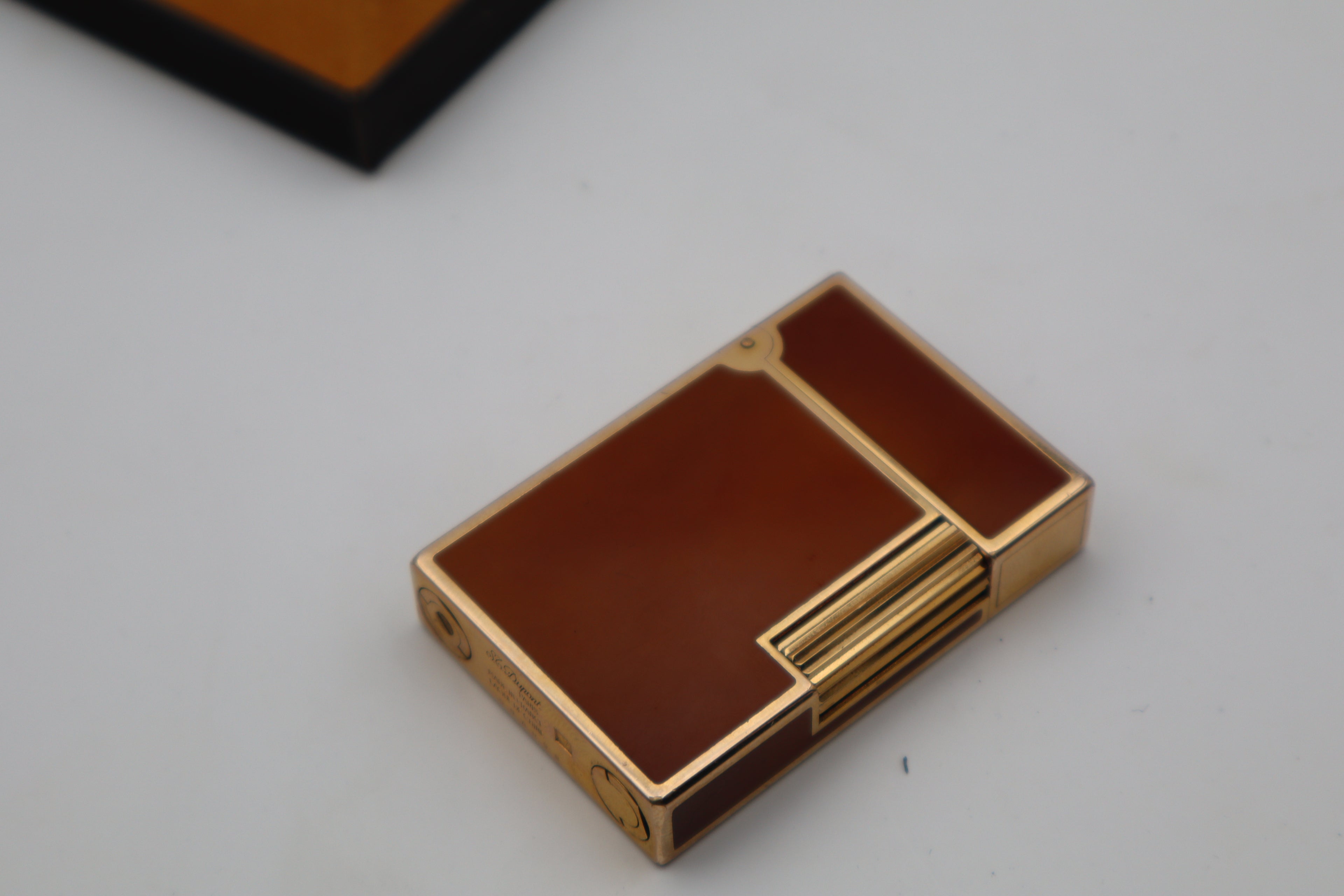 S.T. Dupont Ligne 2 Dual Flame Brown Laque de Chine with box