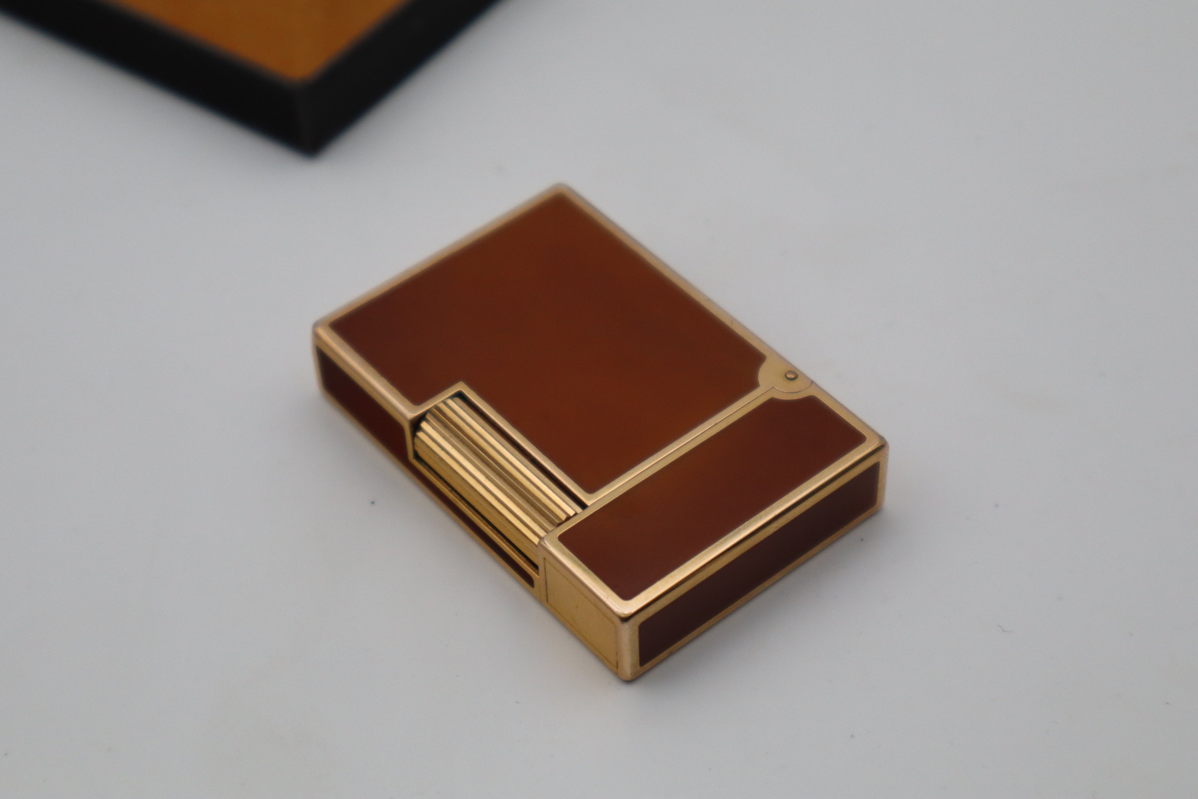 S.T. Dupont Ligne 2 Dual Flame Brown Laque de Chine with box
