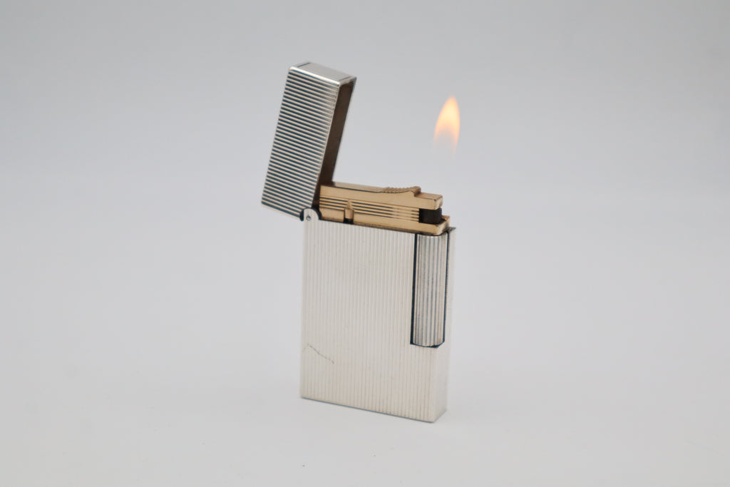 S.T. Dupont Ligne 2 silver vertical stripes lighter