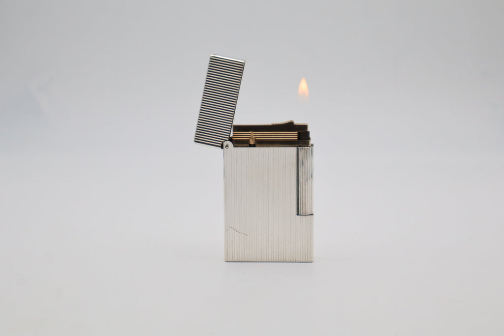 S.T. Dupont Ligne 2 silver vertical stripes lighter