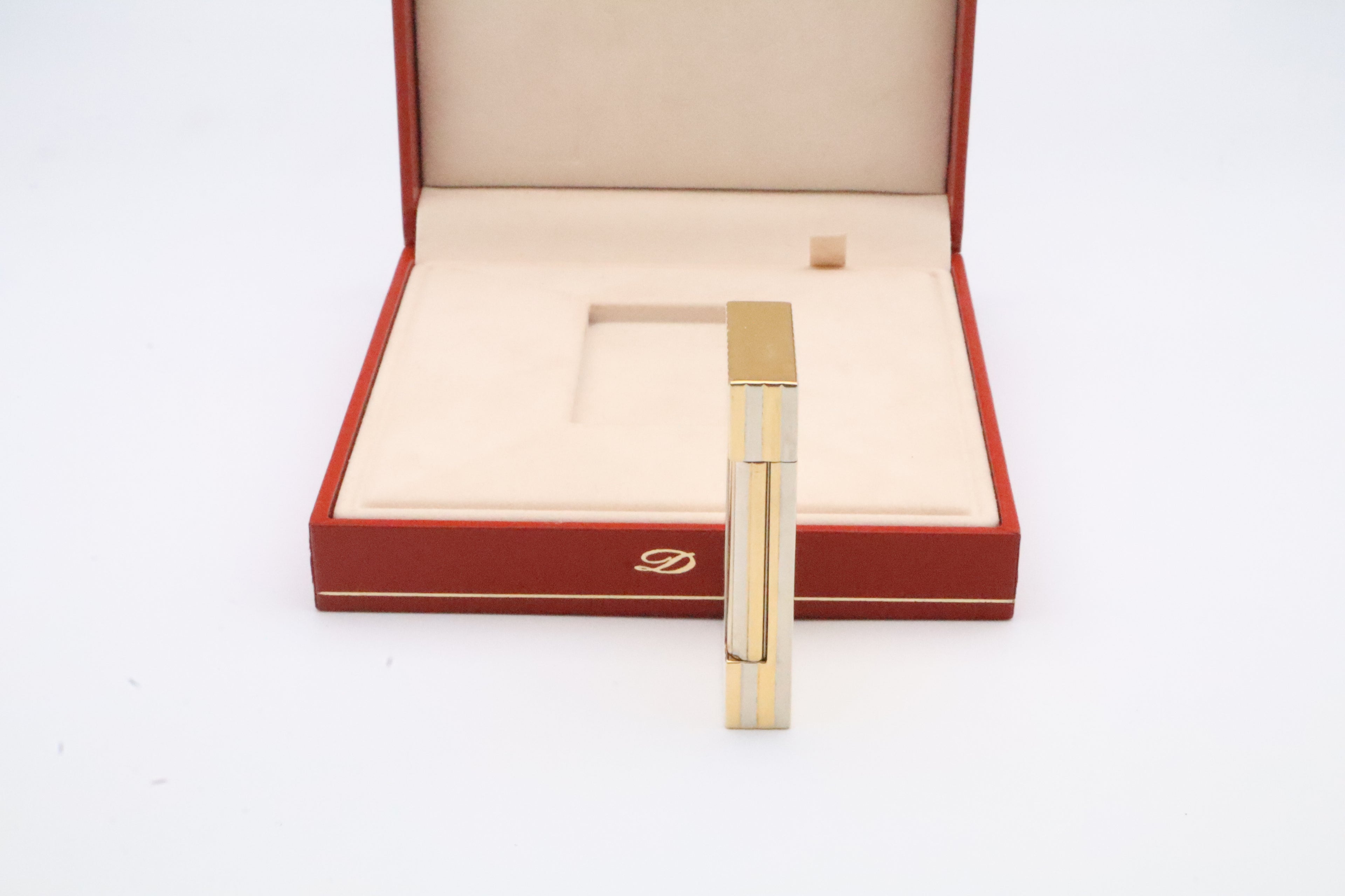 Unique Solid 18k Gold S.T. Dupont Ligne D lighter