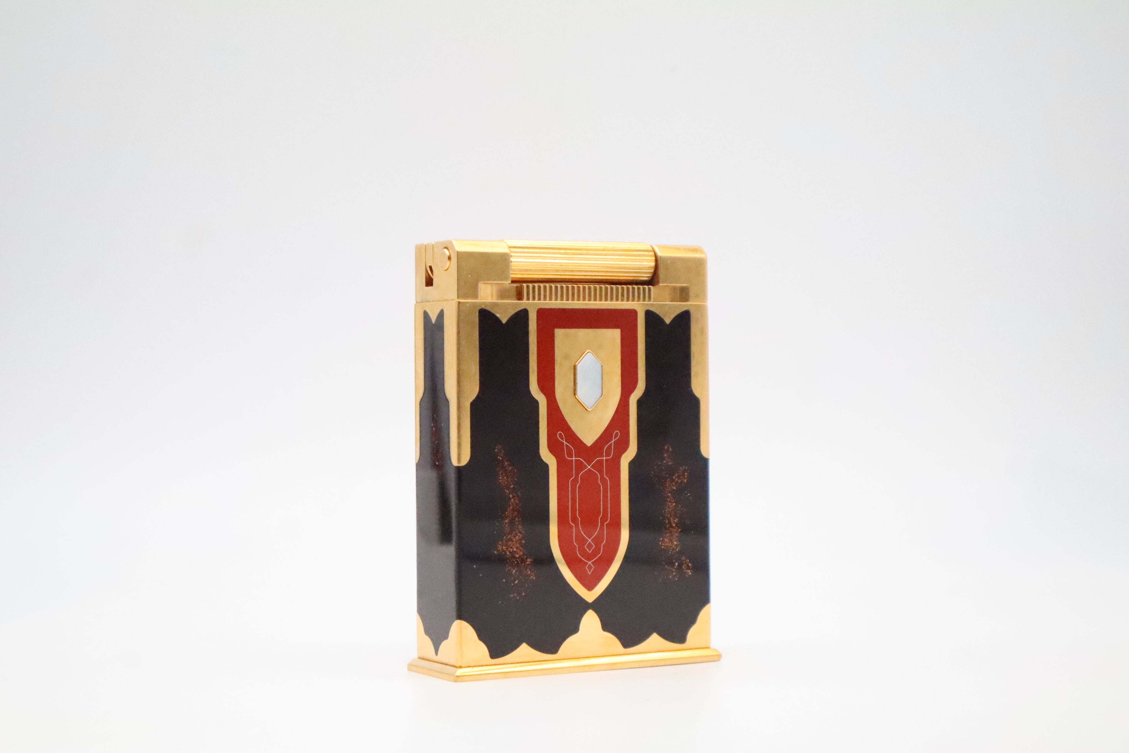 S.T. Dupont Jeroboam Maharajah table lighter