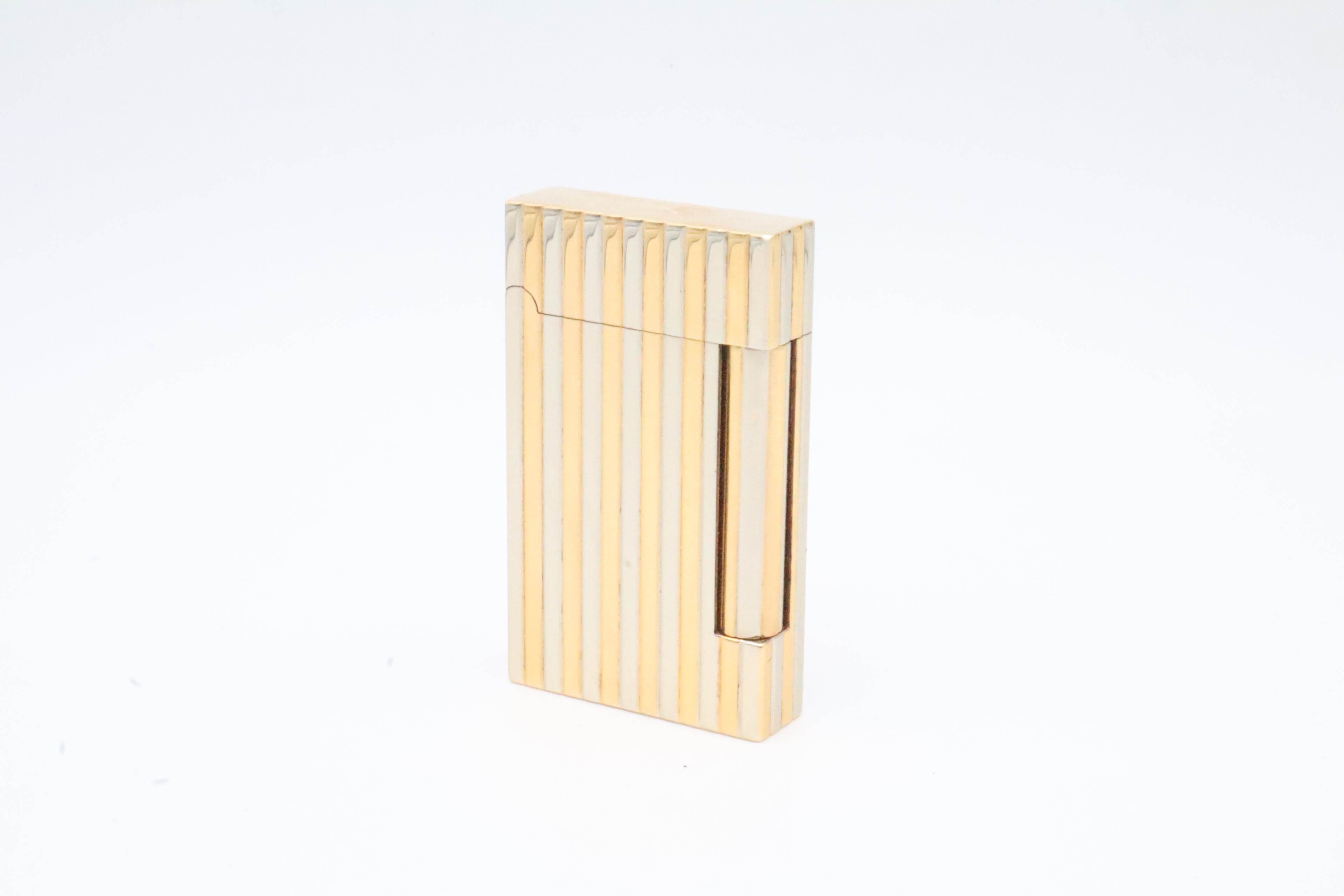 S.T. Dupont Ligne D solid gold front
