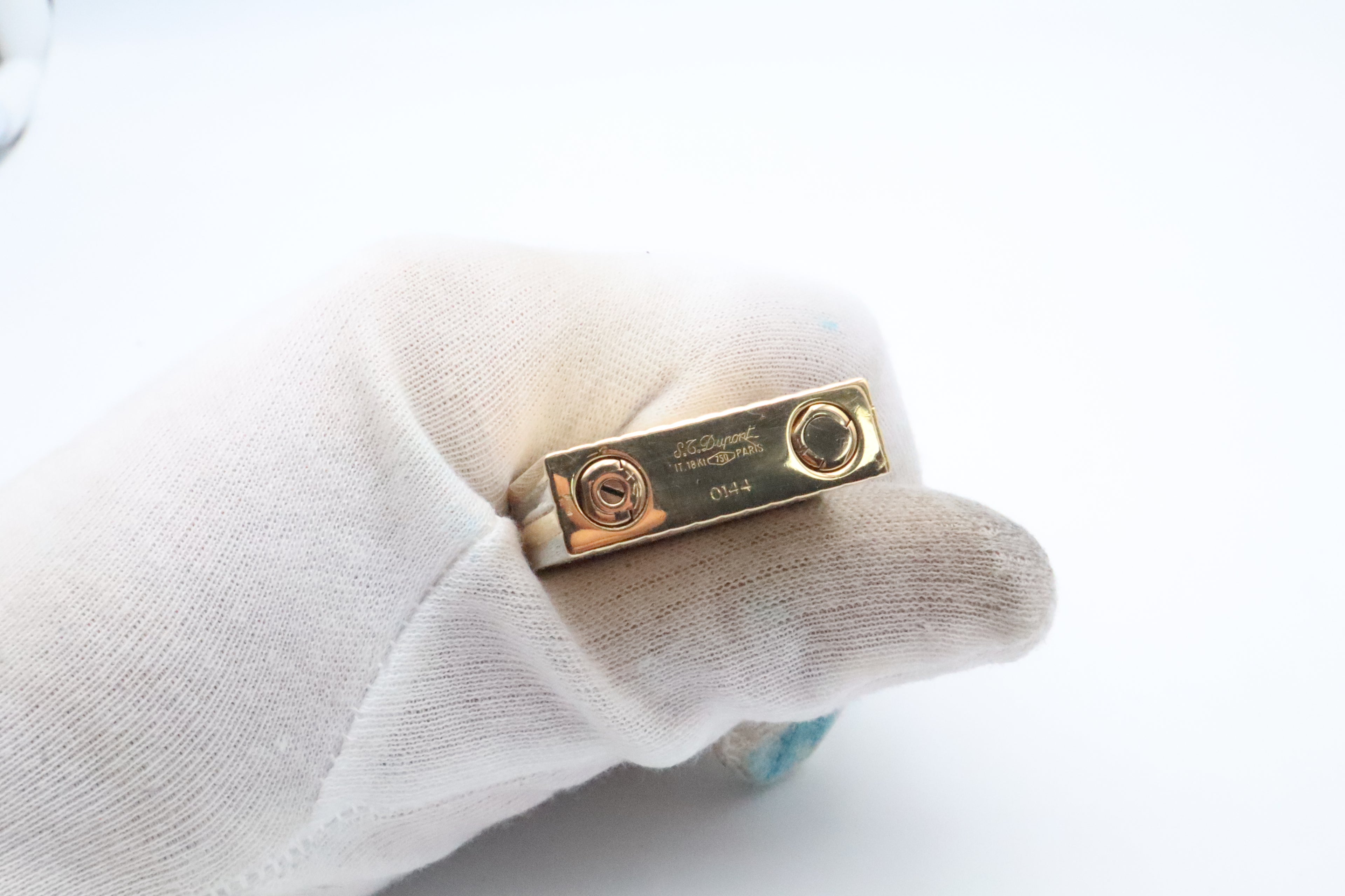 S.T. Dupont Ligne D solid gold bottom with gold hallmark