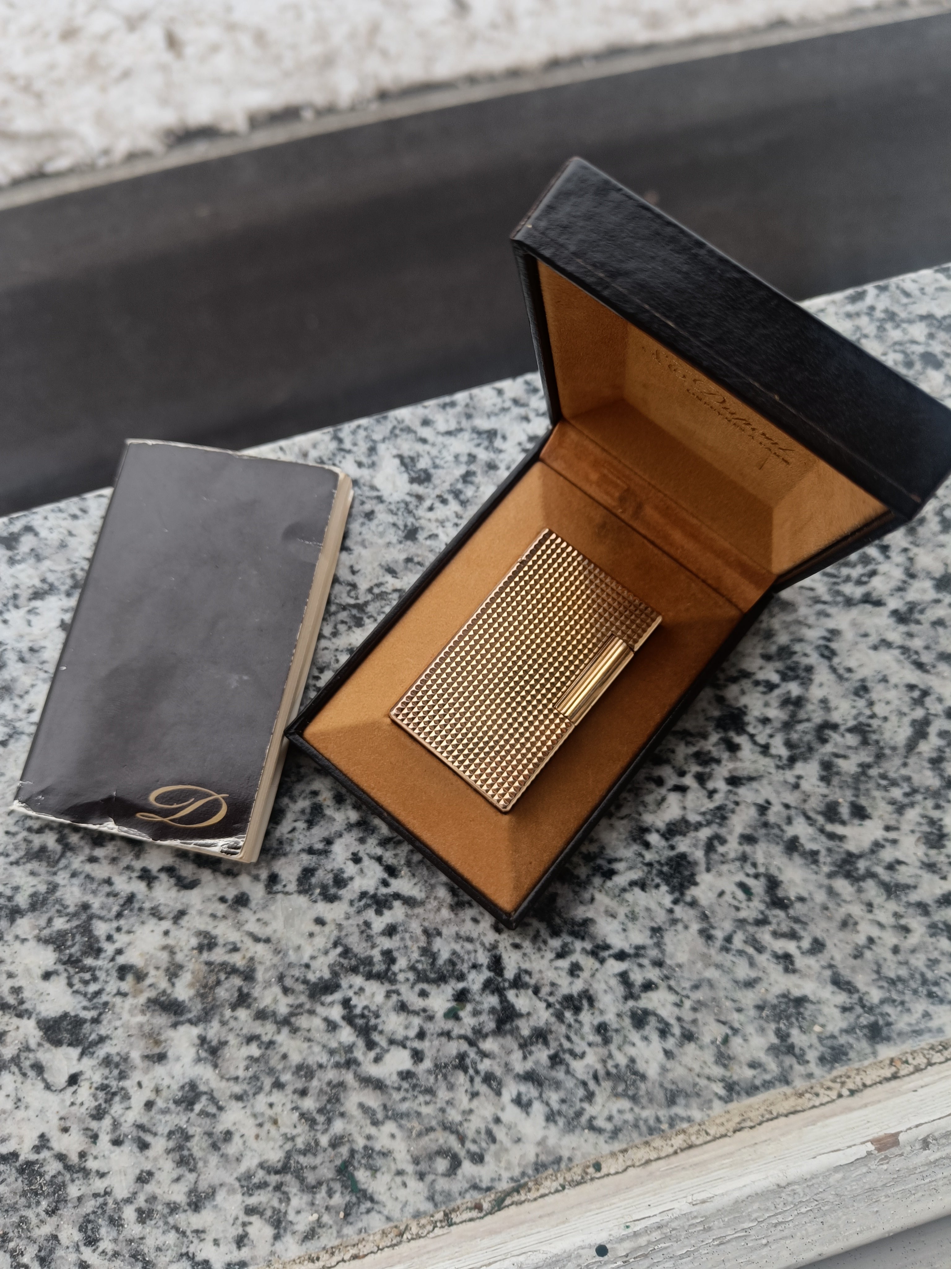 ST Dupont Ligne 1 gold with box and papers