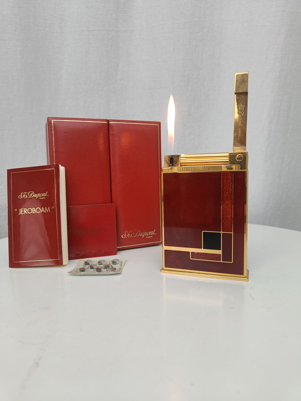 Mint S.T. Dupont Jeroboam Art Deco Laque de Chine ref. 027597 with box and papers