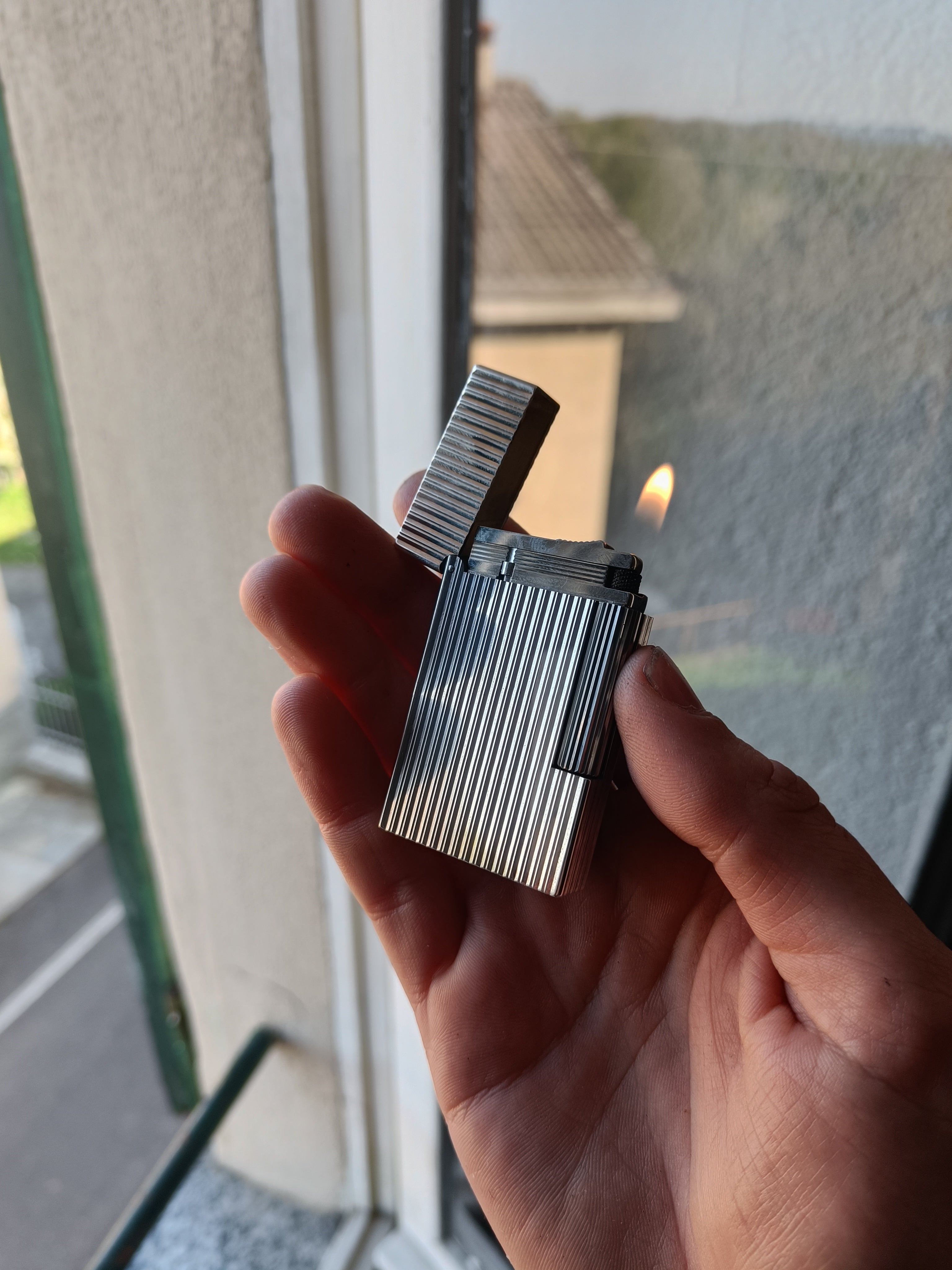 S.T. Dupont Ligne 2 silver stripe with box
