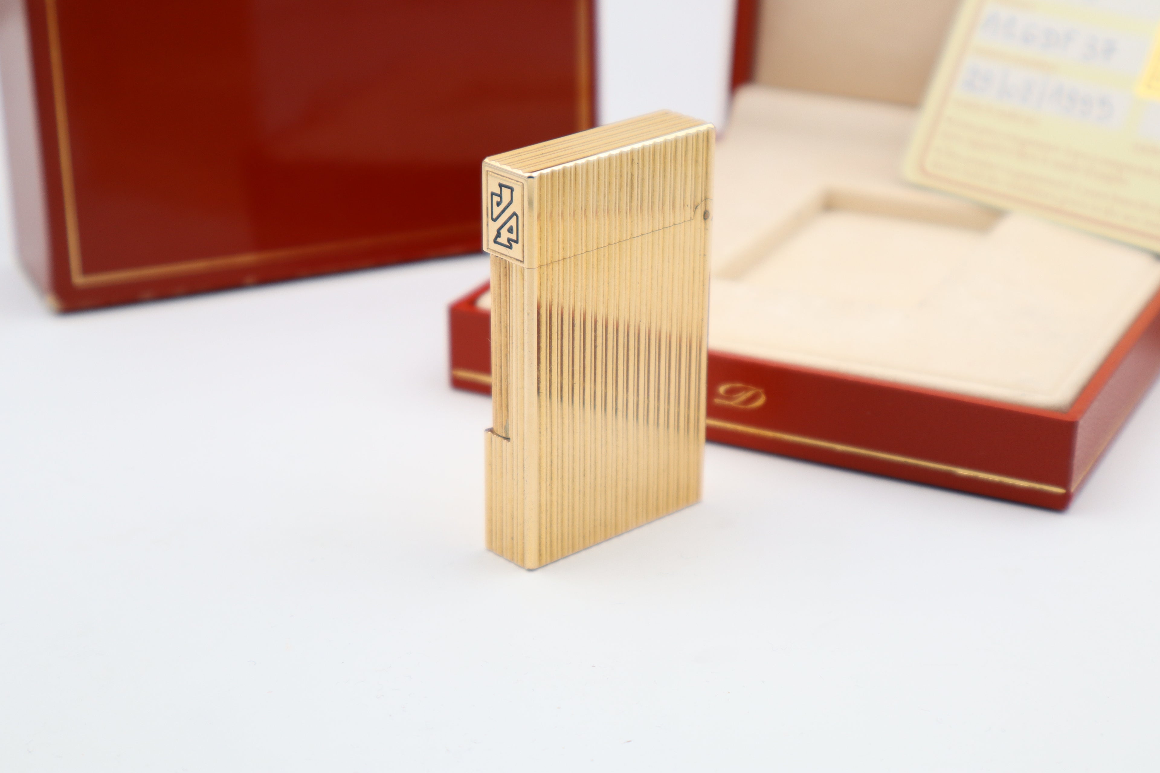 S.T. Dupont Ligne 2 Gold vertical stripes with box