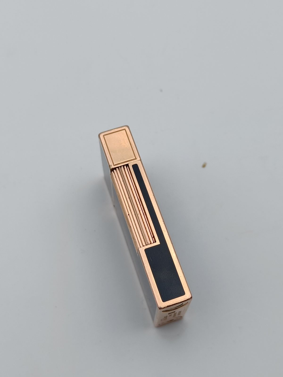 S.T. Dupont Ligne 2 dual flame laque de chine Blue