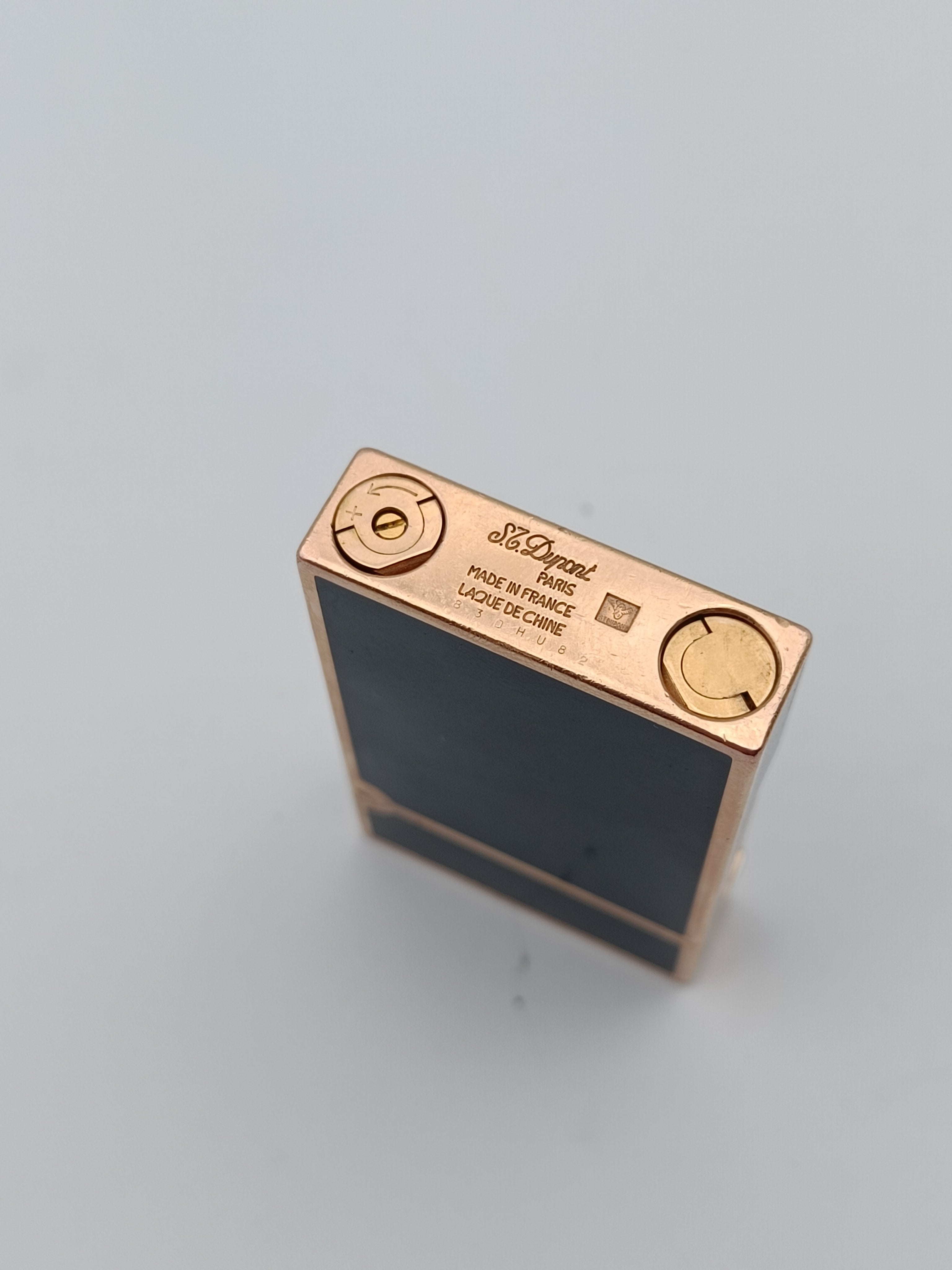 S.T. Dupont Ligne 2 dual flame laque de chine Blue
