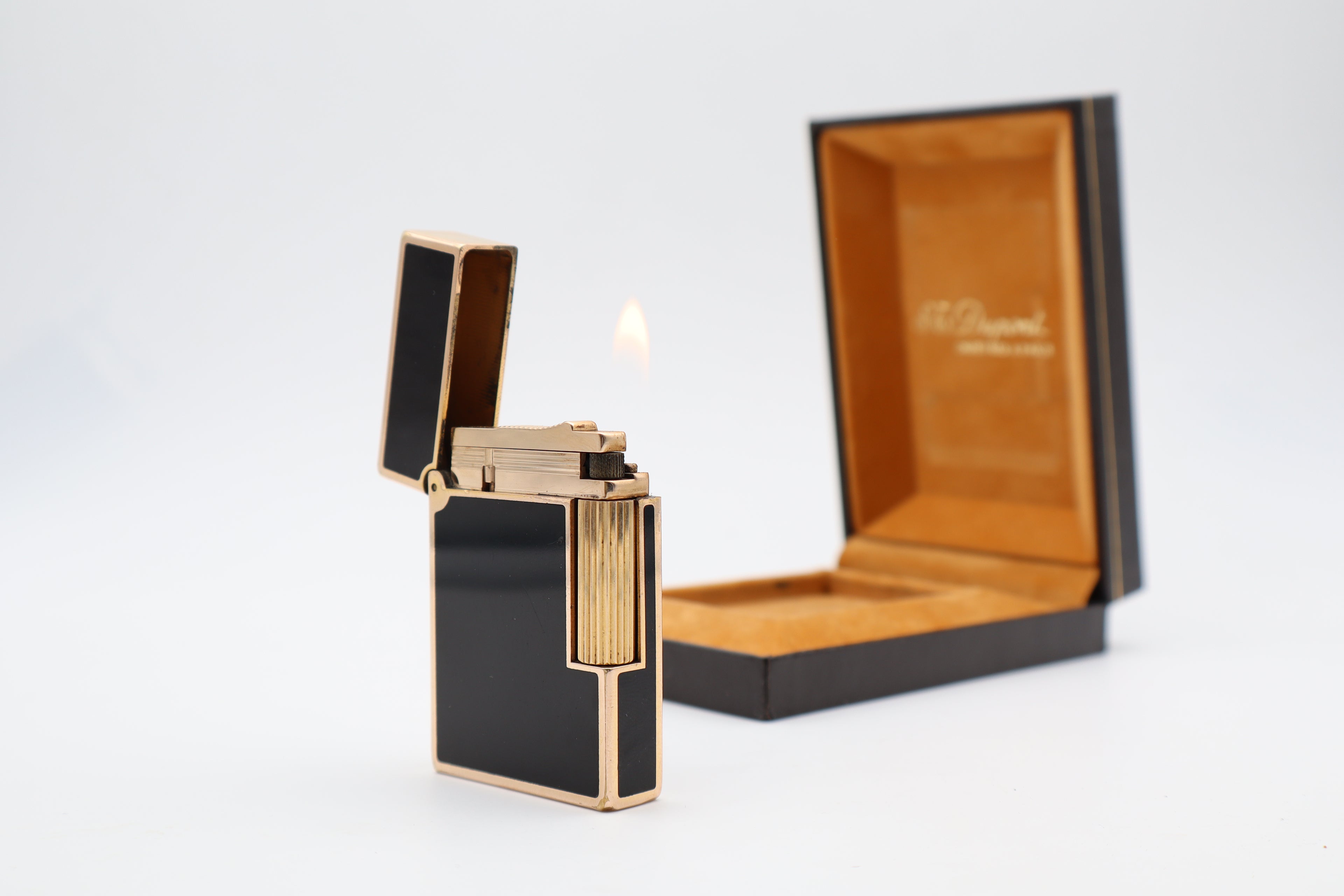 S.T. Dupont Ligne 2 Black Laque de Chine with box