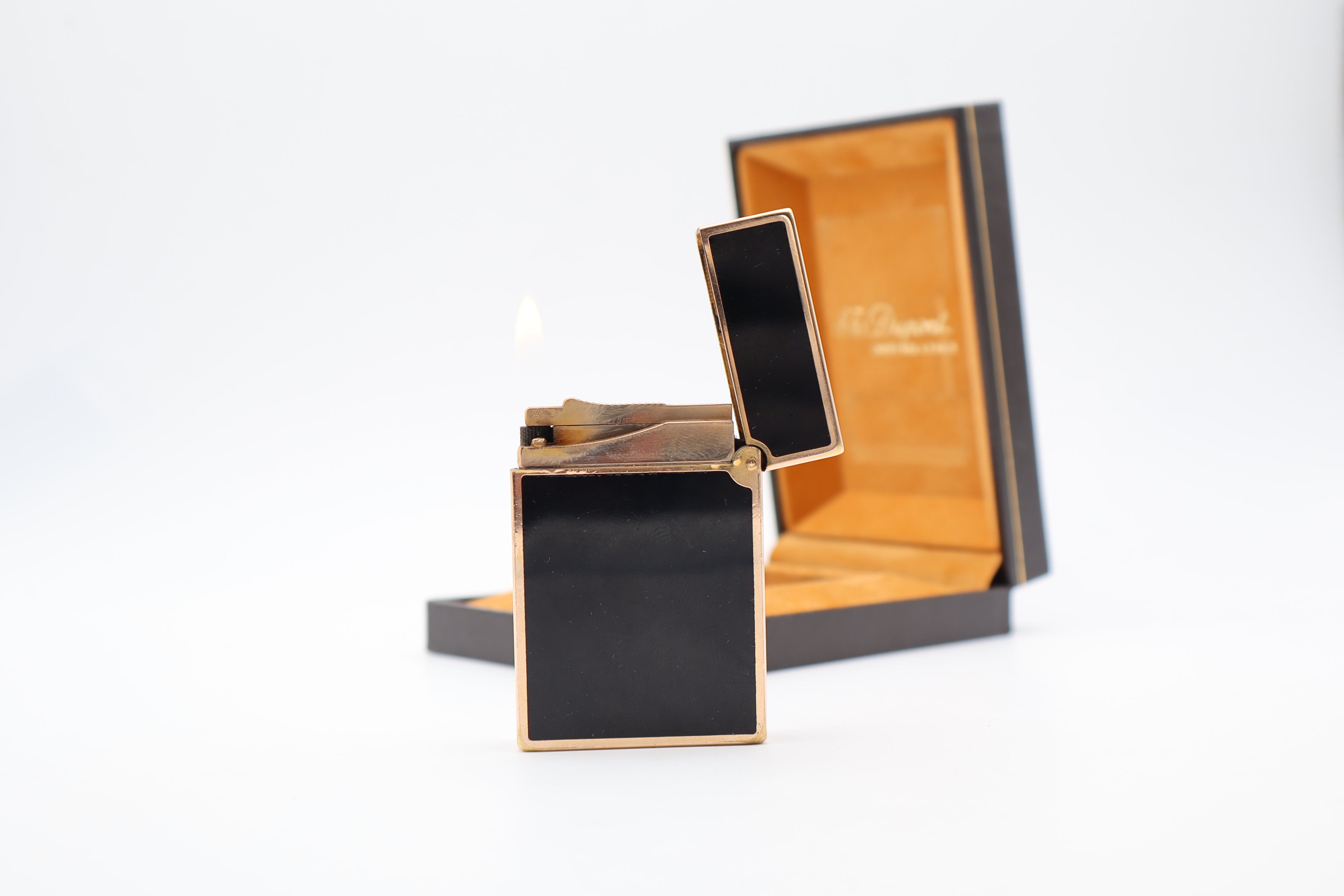 S.T. Dupont Ligne 2 Black Laque de Chine with box