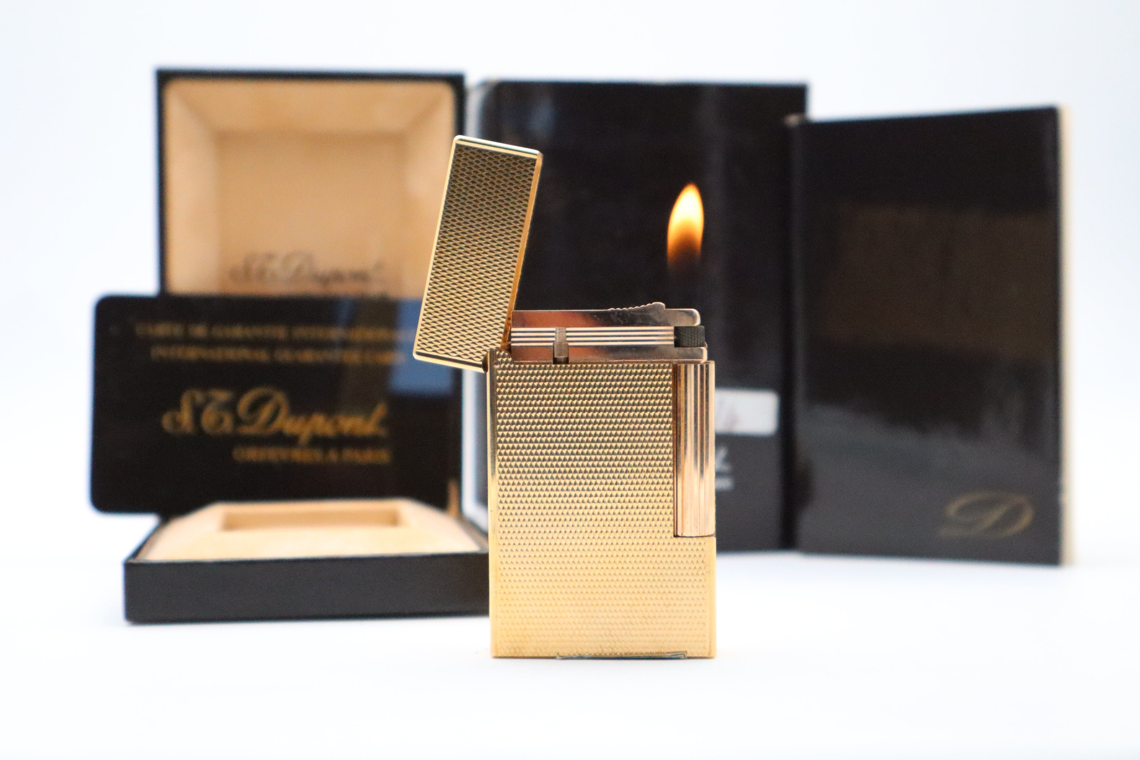 S.T. Dupont Ligne 2 Grain d'Orge NOS lighter with box