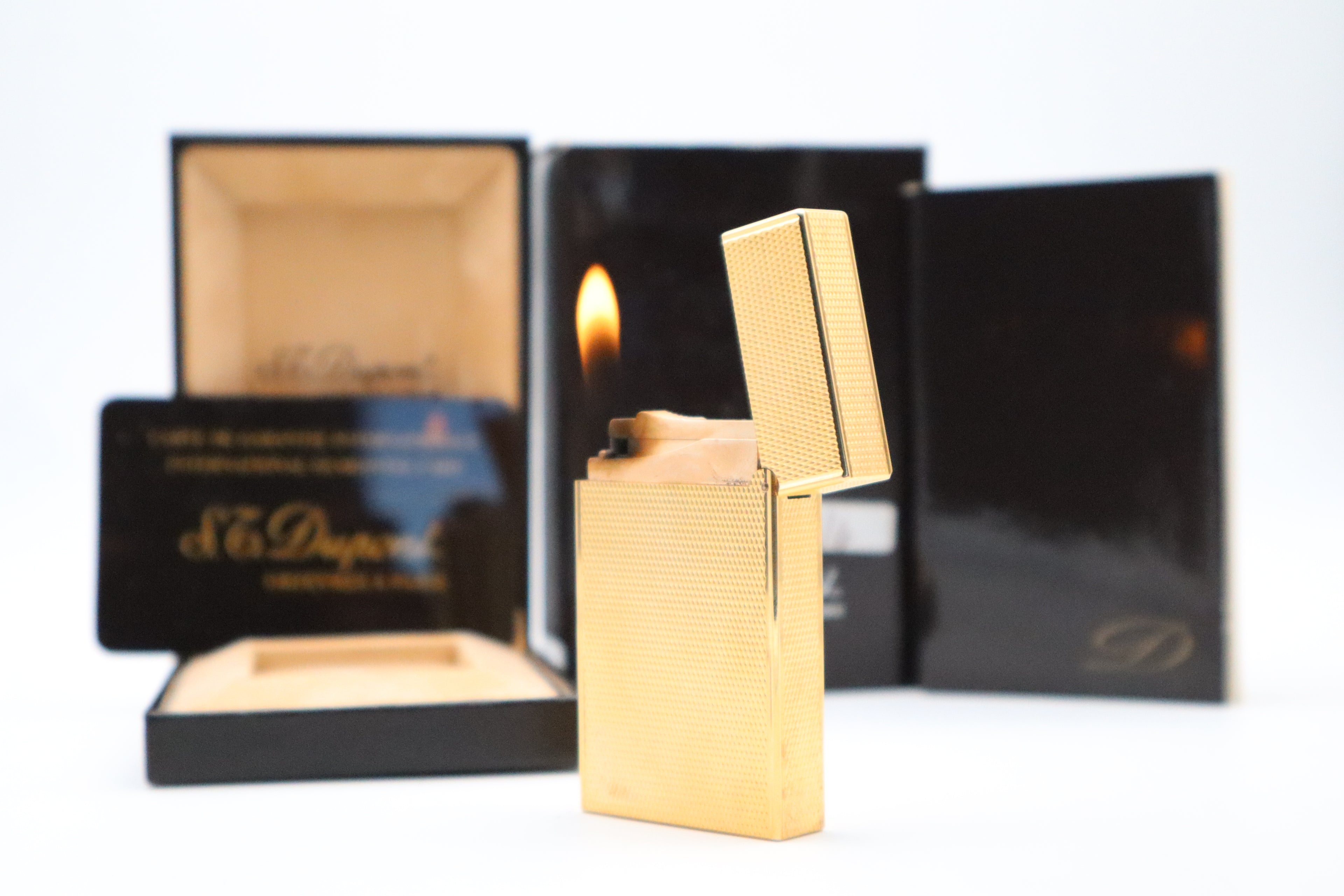 S.T. Dupont Ligne 2 Grain d'Orge NOS lighter with box