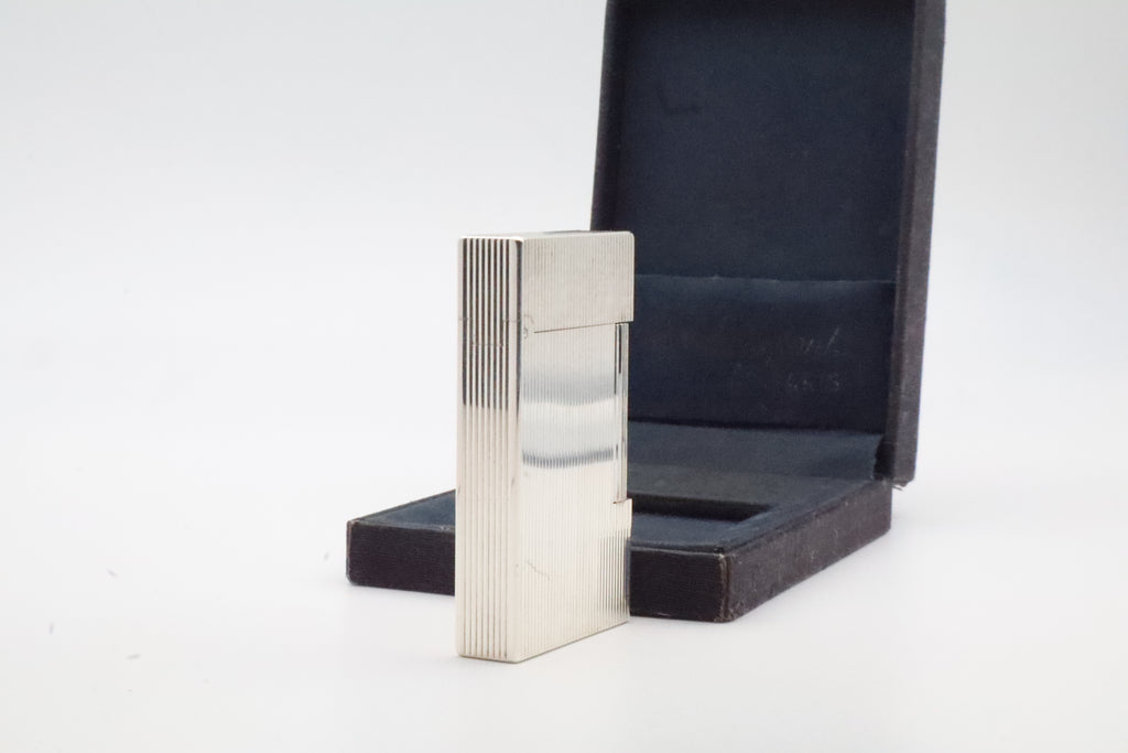 S.T. Dupont Ligne 2 silver vertical stripes lighter