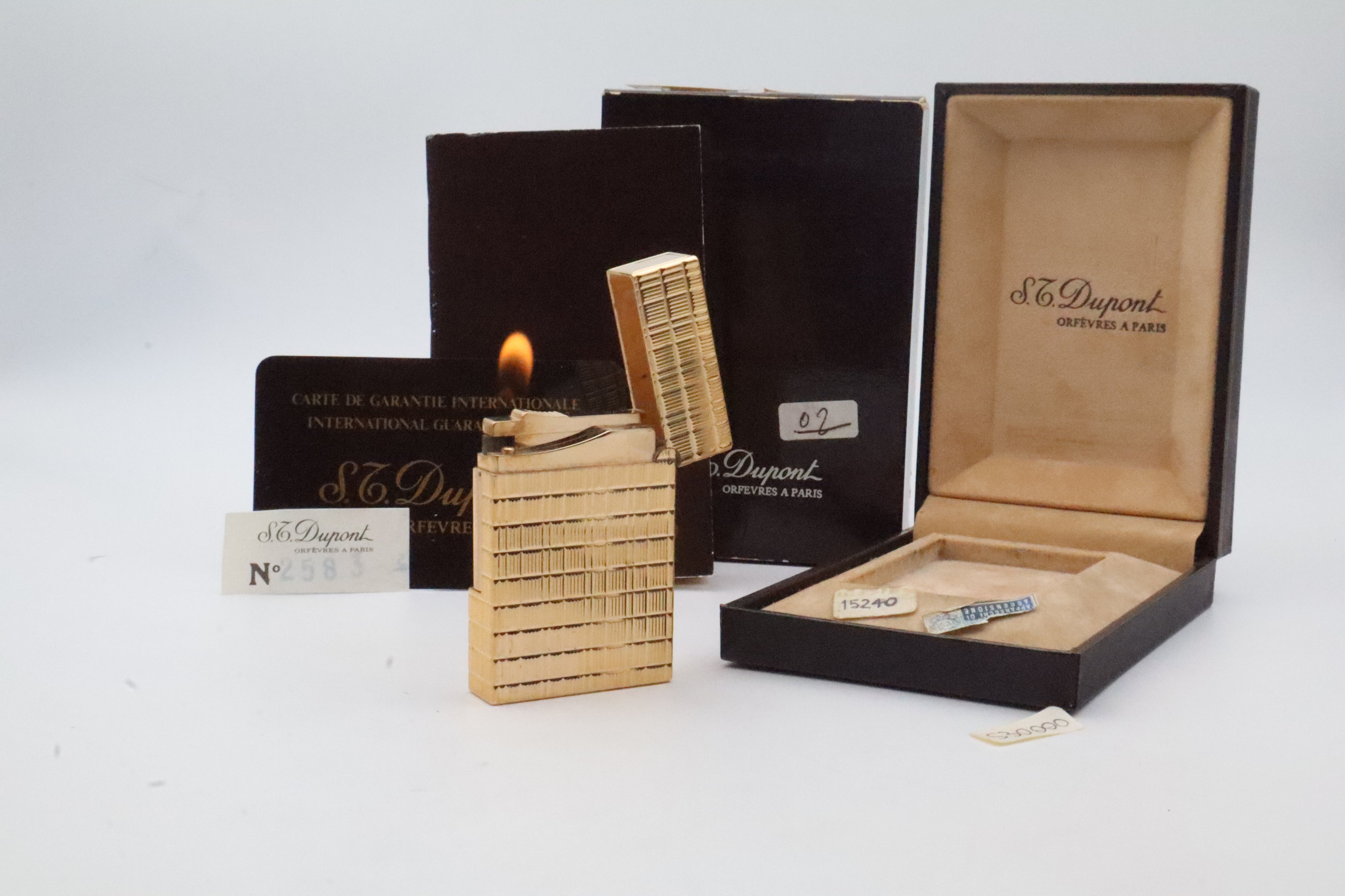S.T. Dupont Ligne 2 gold Prince of Wales NOS lighter