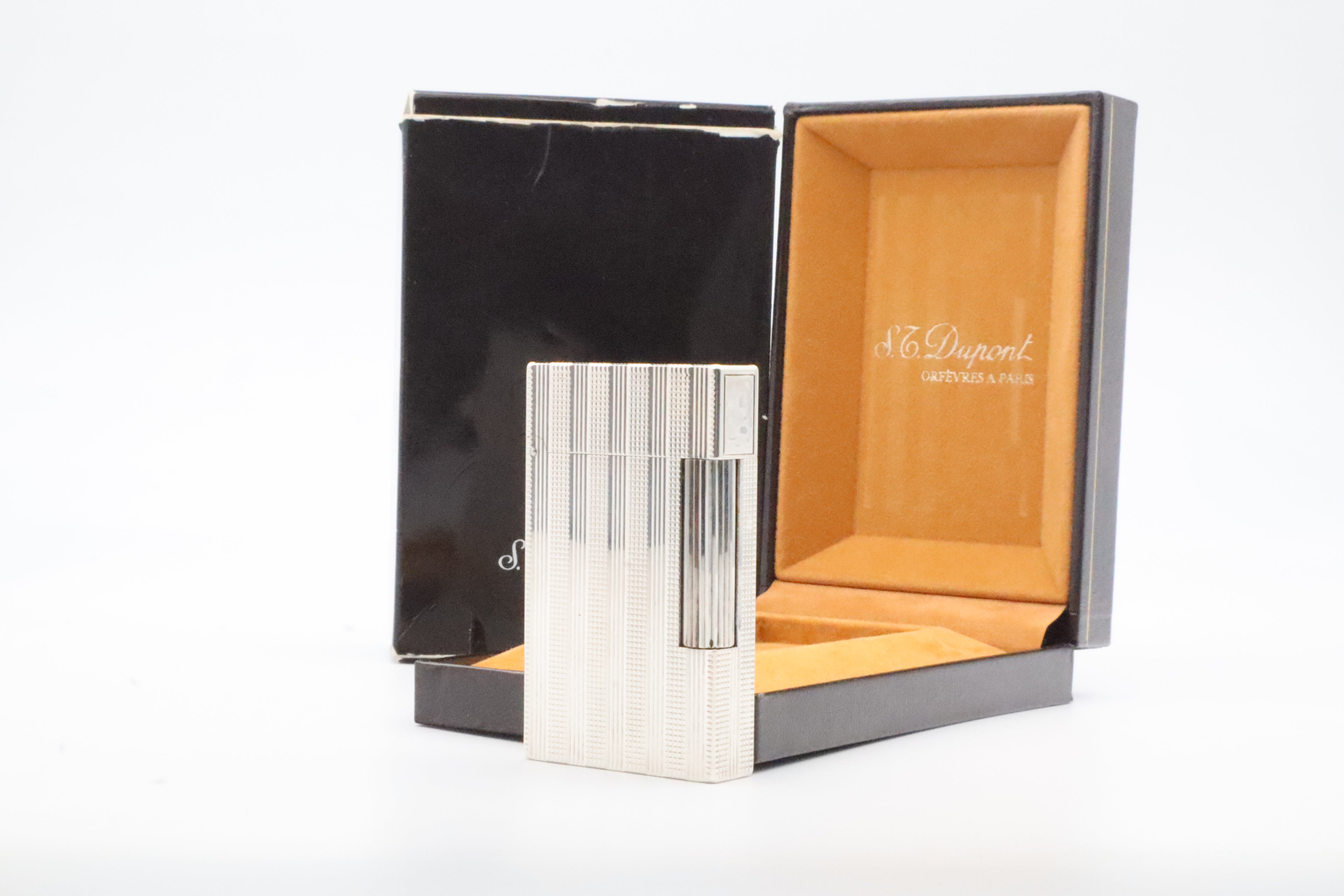S.T. Dupont Ligne 2 silver vertical stripes lighter in new old stock condition