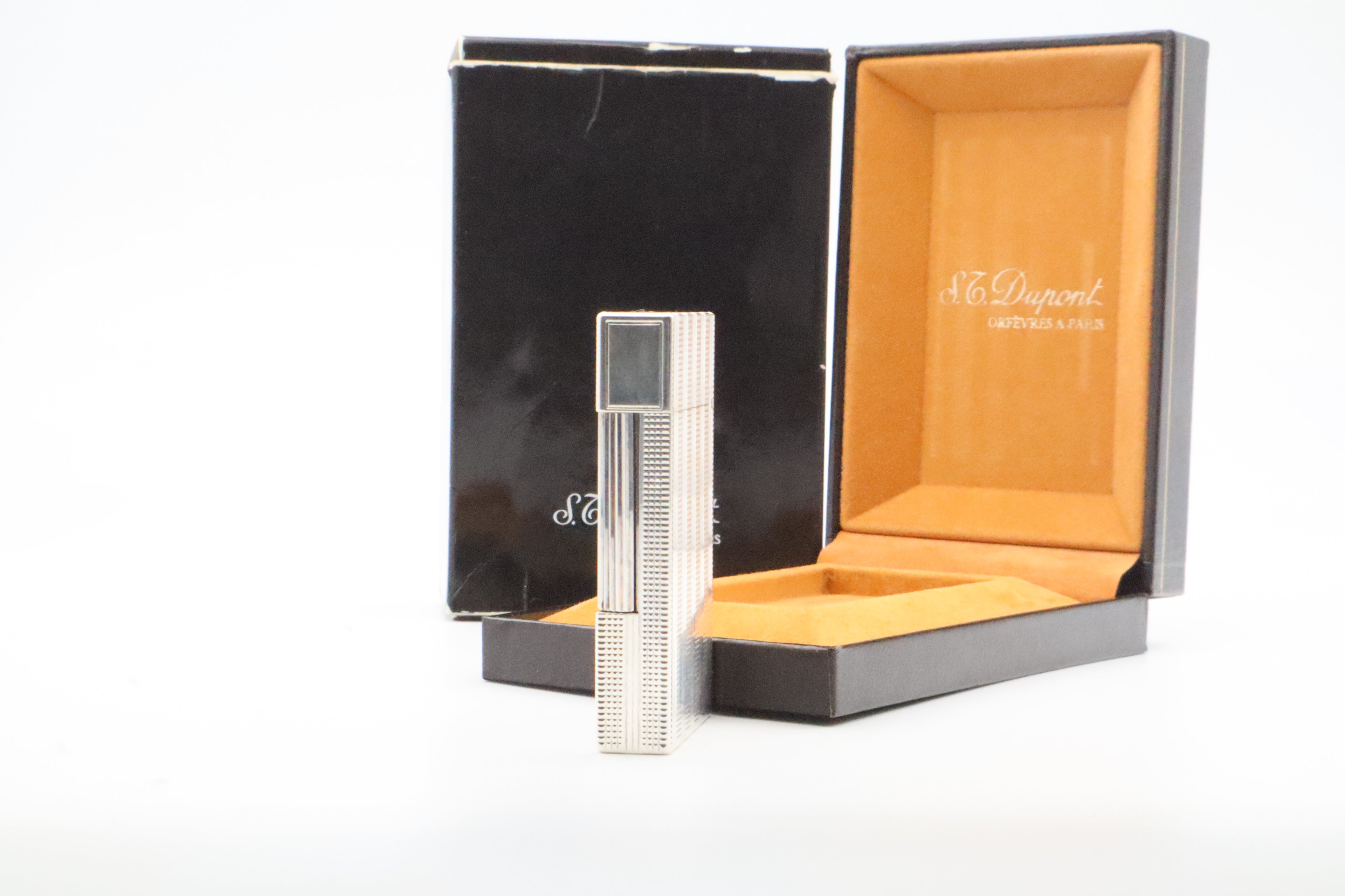 S.T. Dupont Ligne 2 silver vertical stripes lighter in new old stock condition