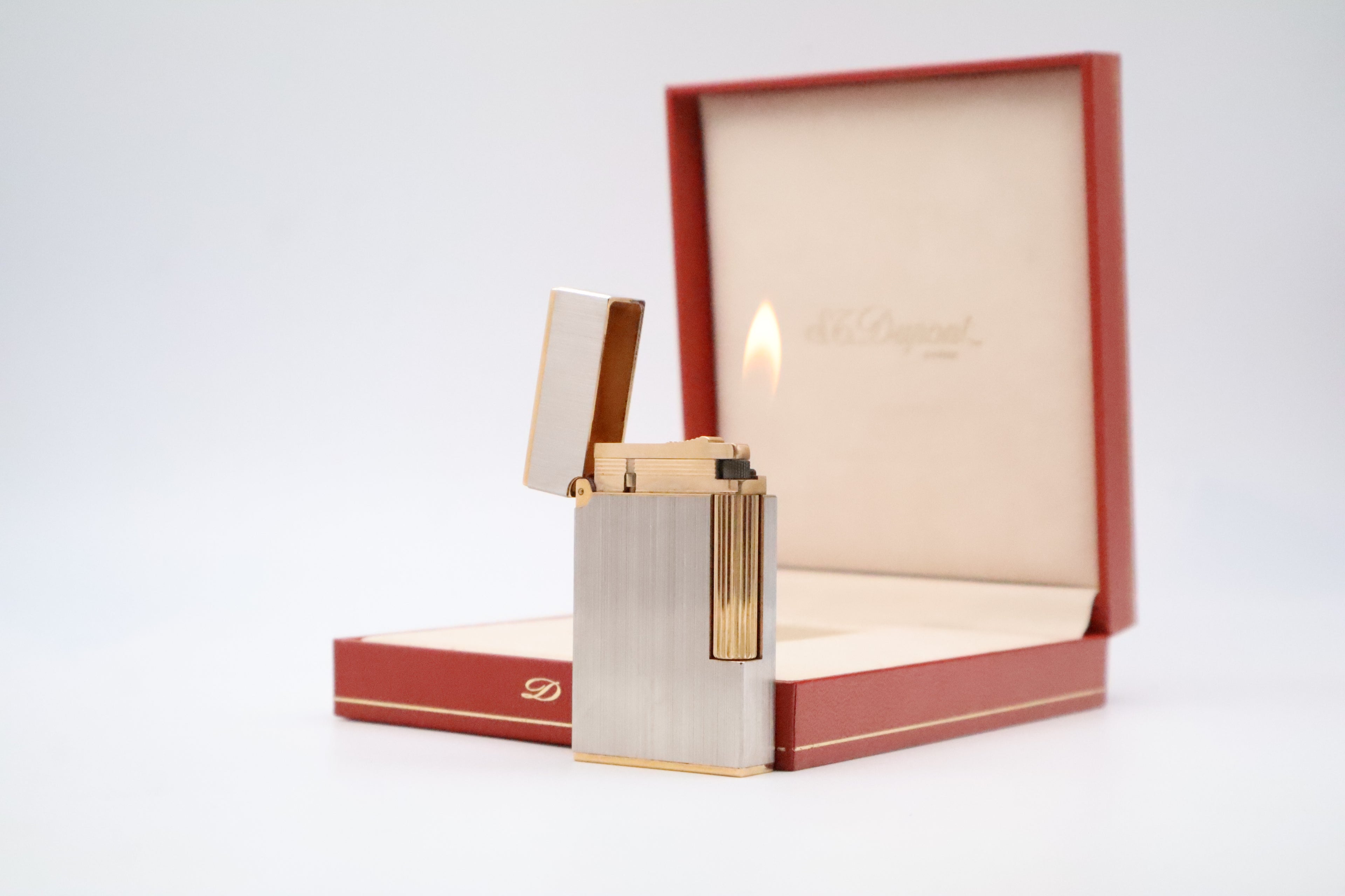 Vintage 1990s S.T. Dupont Ligne 2 Grand Modele brushed silver lighter with box