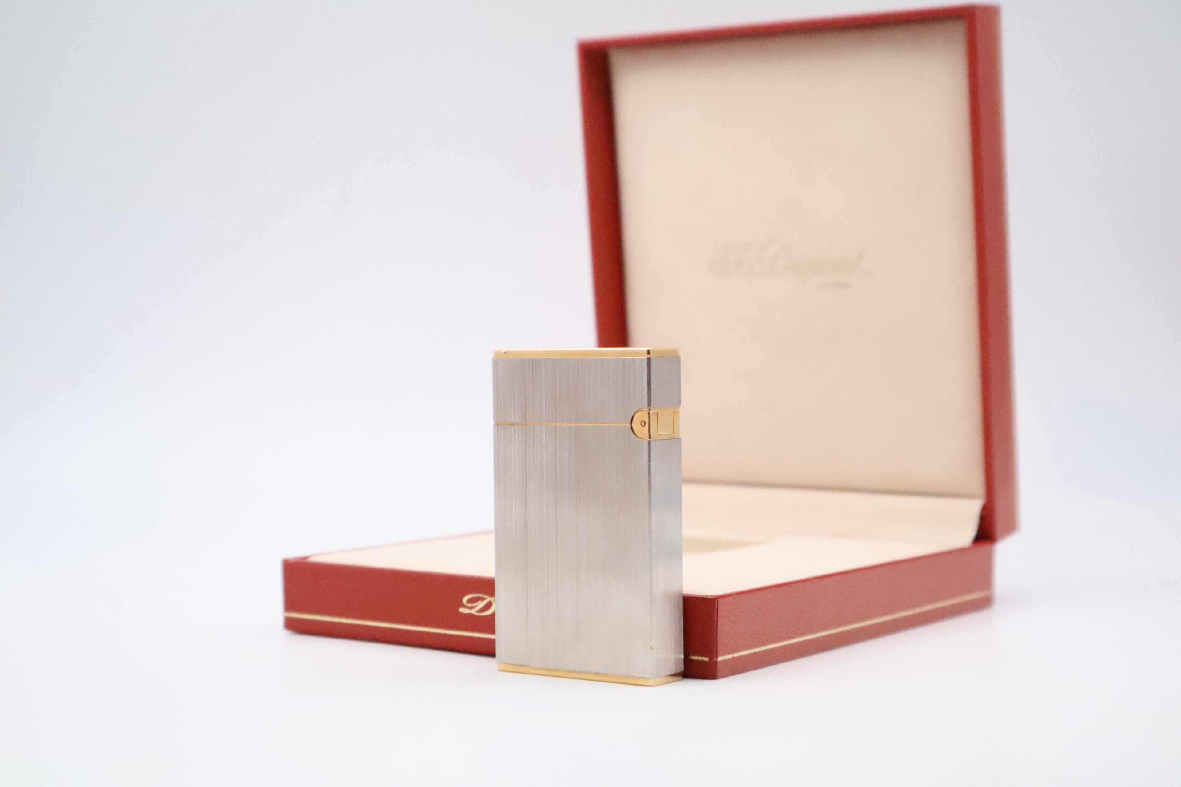 Vintage 1990s S.T. Dupont Ligne 2 Grand Modele brushed silver lighter with box