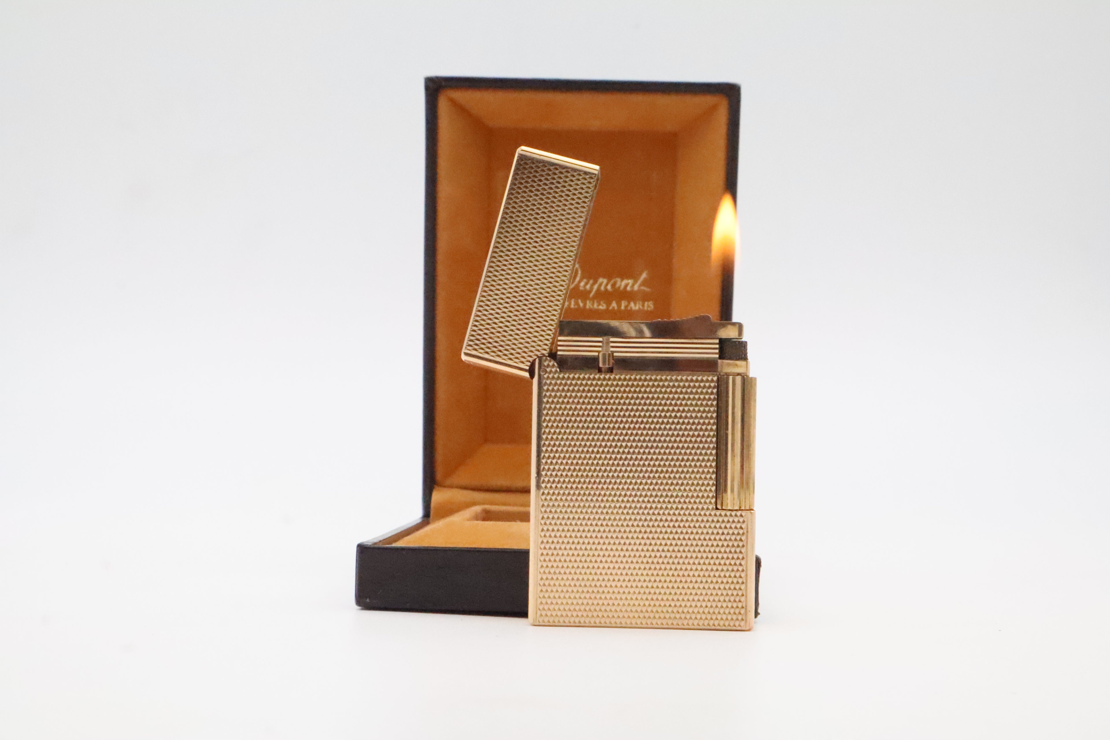 S.T. Dupont Ligne 2 Petit Modele small gold lighter with barleycorn pattern and original box