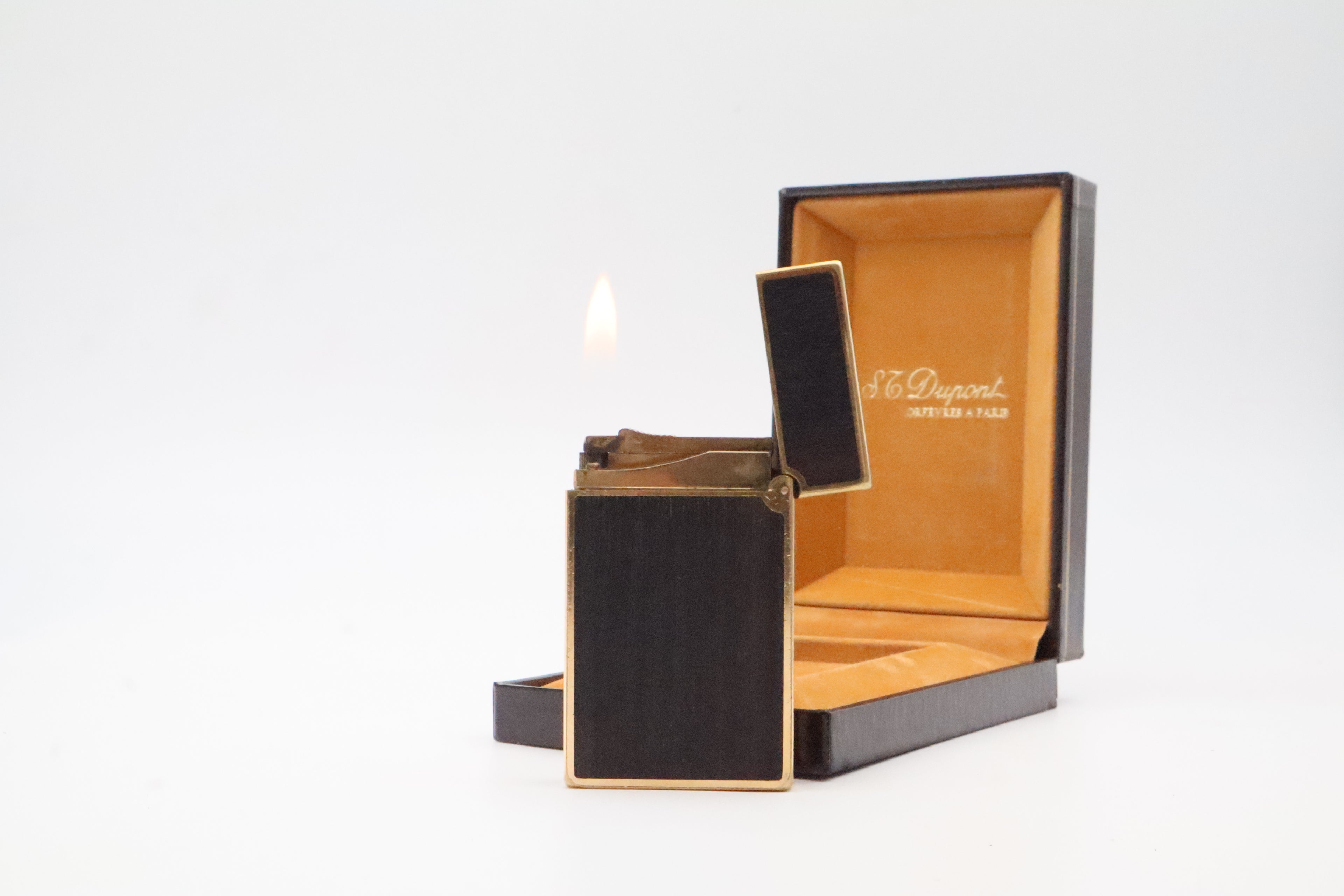 S.T. Dupont Ligne 2 Grand Modele lighter with real wood inlay and gold trim, with original box