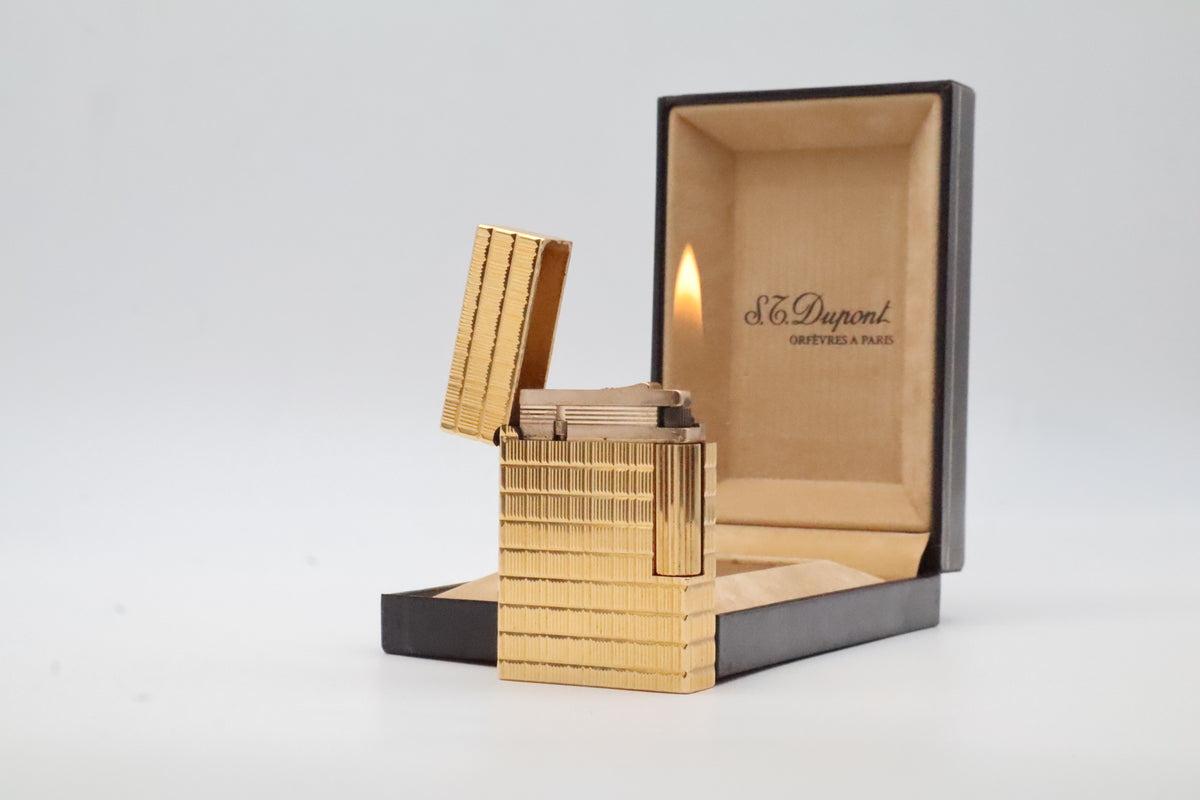 S.T. Dupont Ligne 2 Petit Modele gold Prince of Wales lighter, reference 15240, with original box