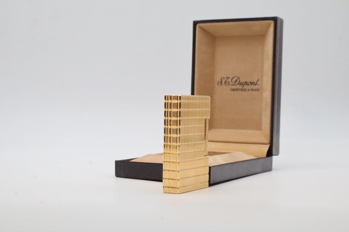 S.T. Dupont Ligne 2 Petit Modele gold Prince of Wales lighter, reference 15240, with original box