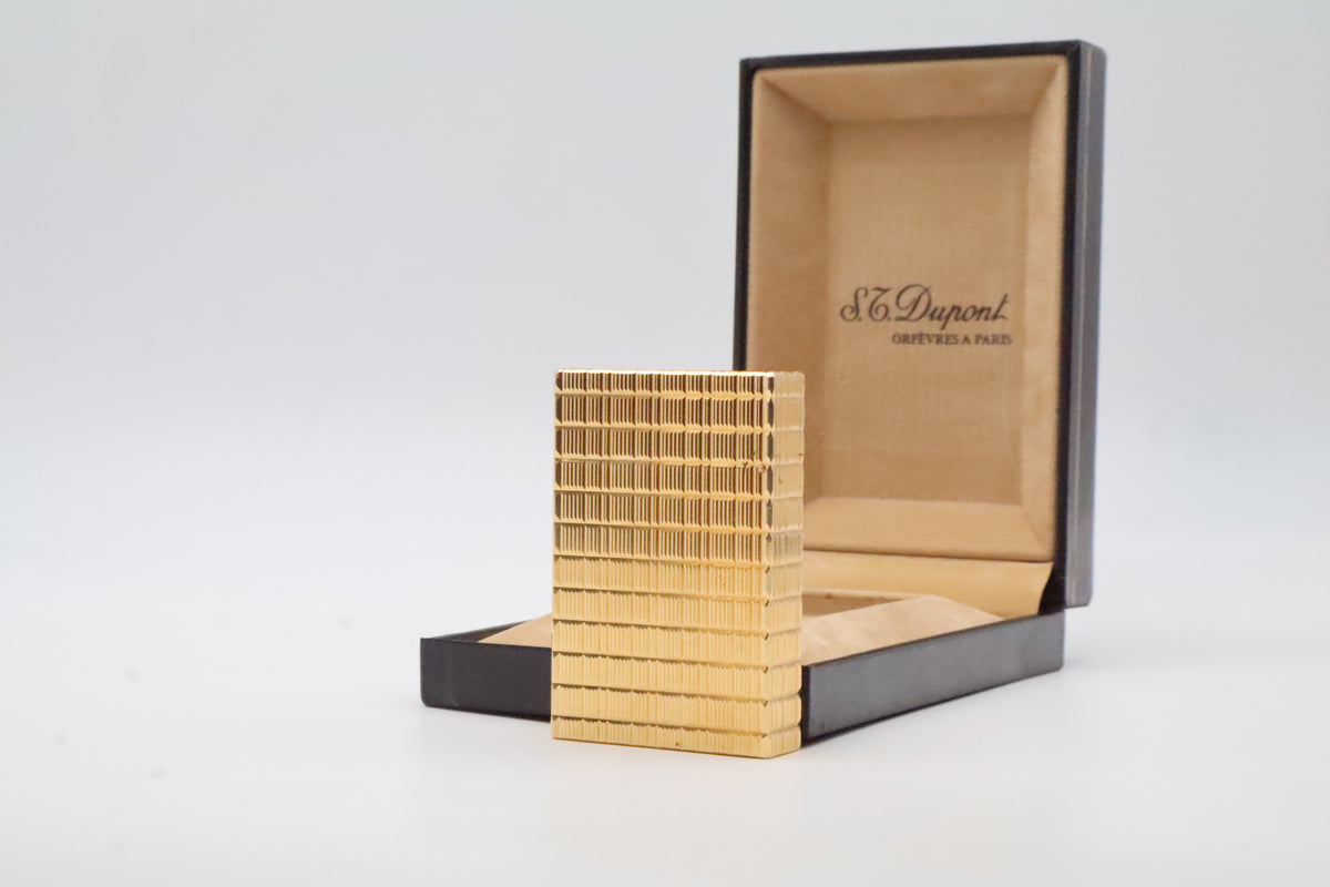 S.T. Dupont Ligne 2 Petit Modele gold Prince of Wales lighter, reference 15240, with original box