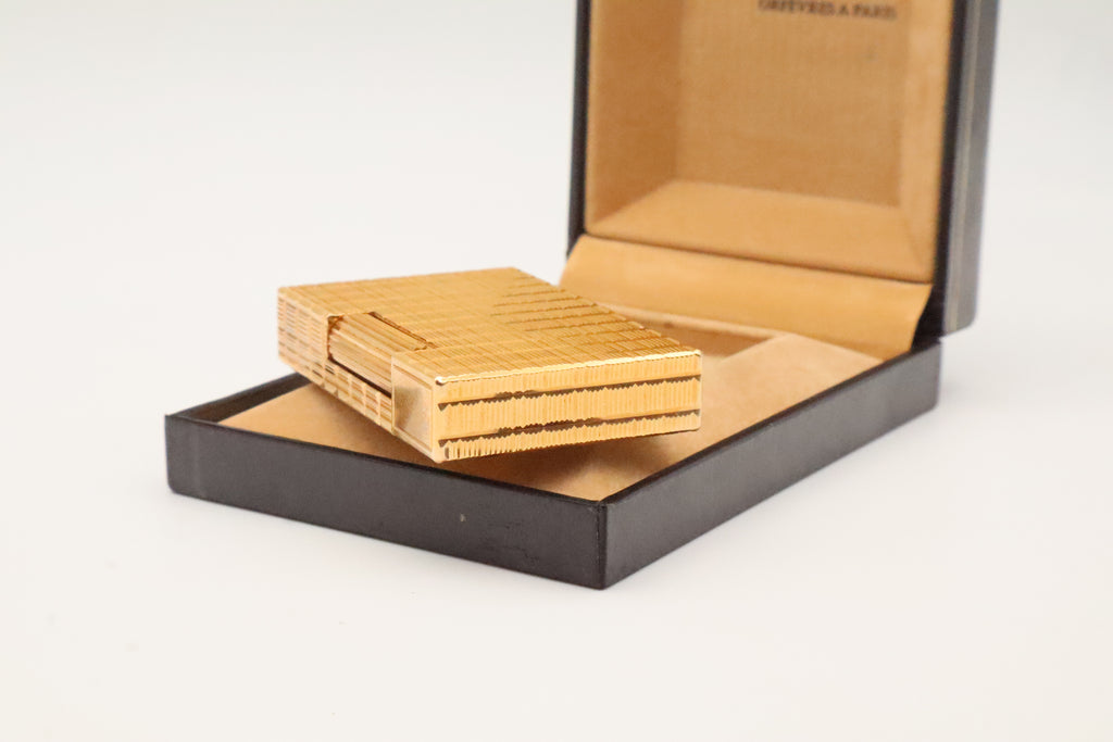 S.T. Dupont Ligne 2 Petit Modele gold Prince of Wales lighter, reference 15240, with original box