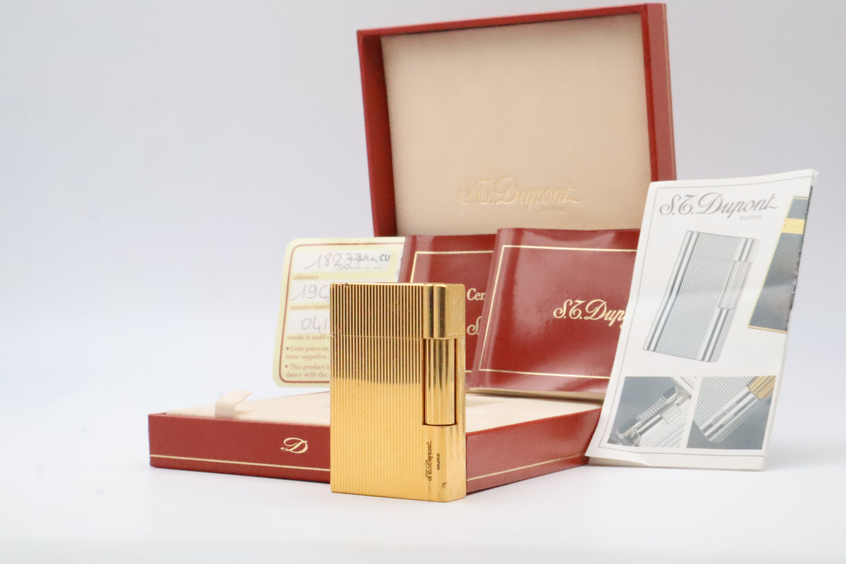 S.T. Dupont Gatsby gold vertical stripes lighter, reference 18237, with original box, papers and guarantee card