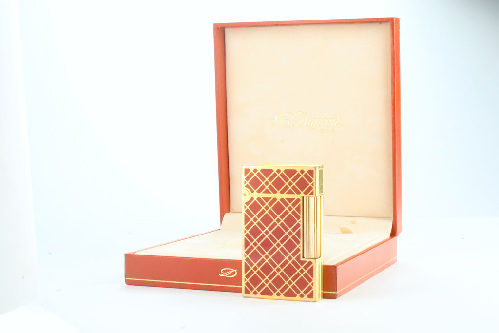 S.T. Dupont Ligne 2 Grand Modele lighter in red laque de chine with a gold cloisonne lattice, in its original red box