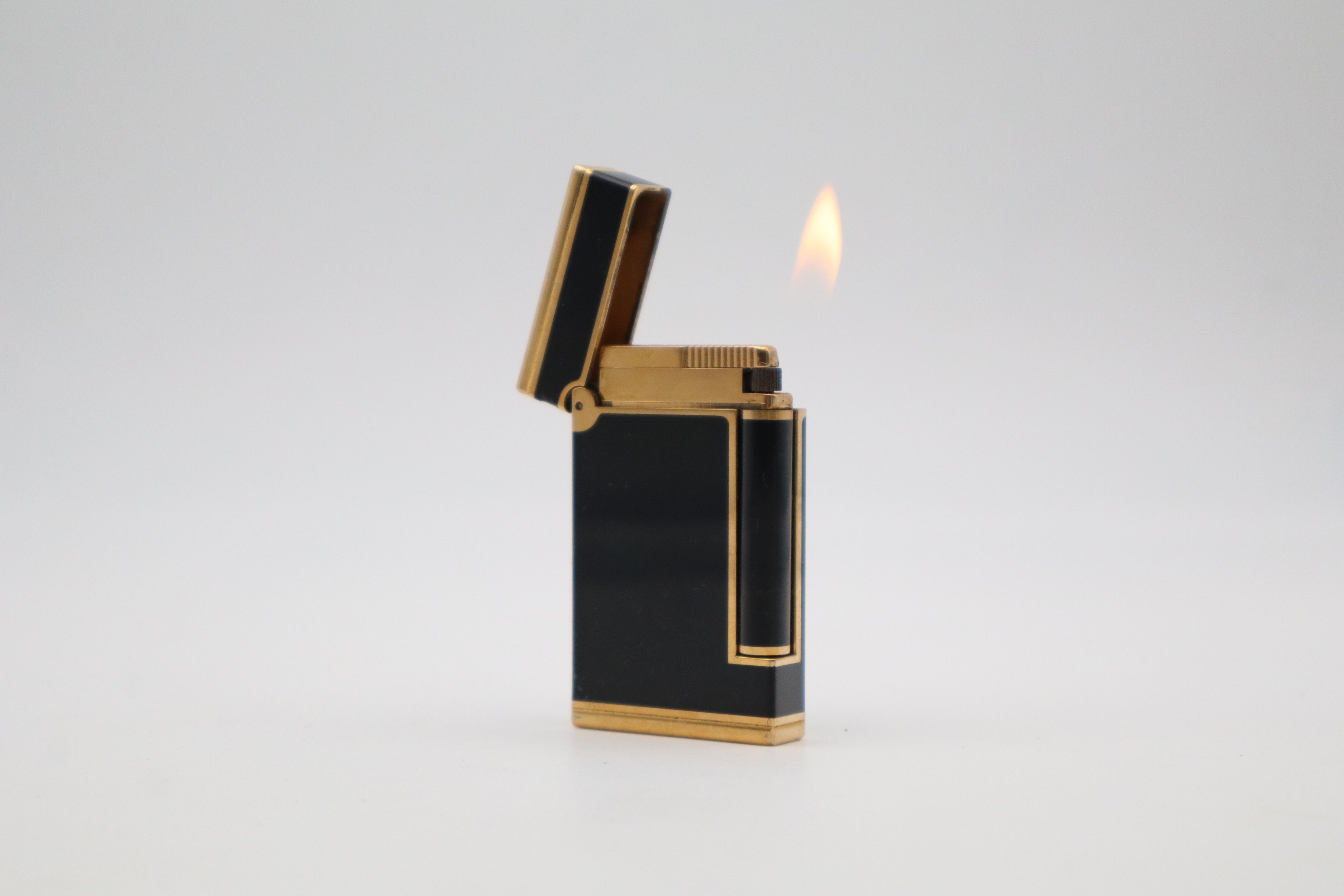 S.T. Dupont Ligne D Normandy black laquer lighter