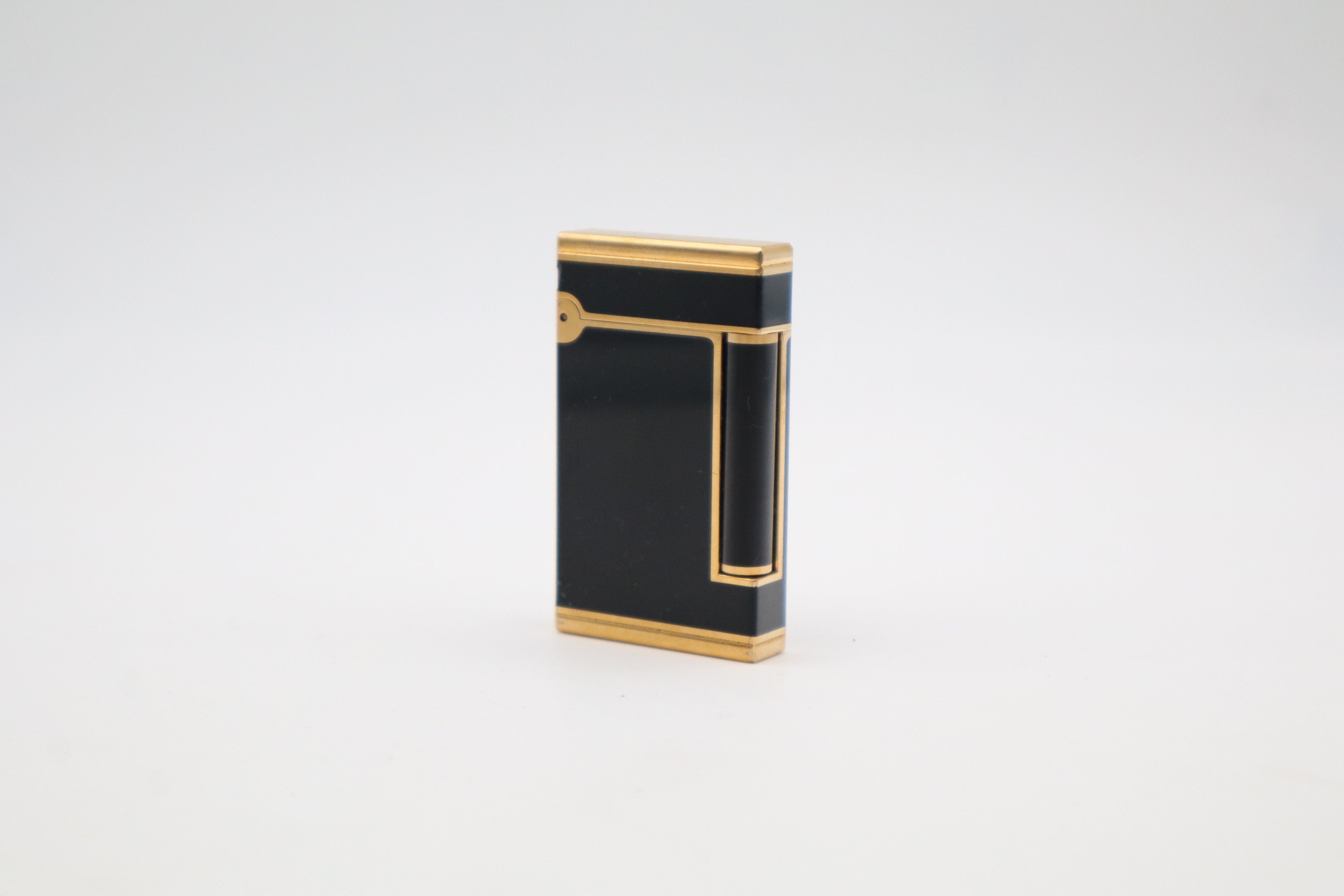 S.T. Dupont Ligne D Normandy black laquer lighter