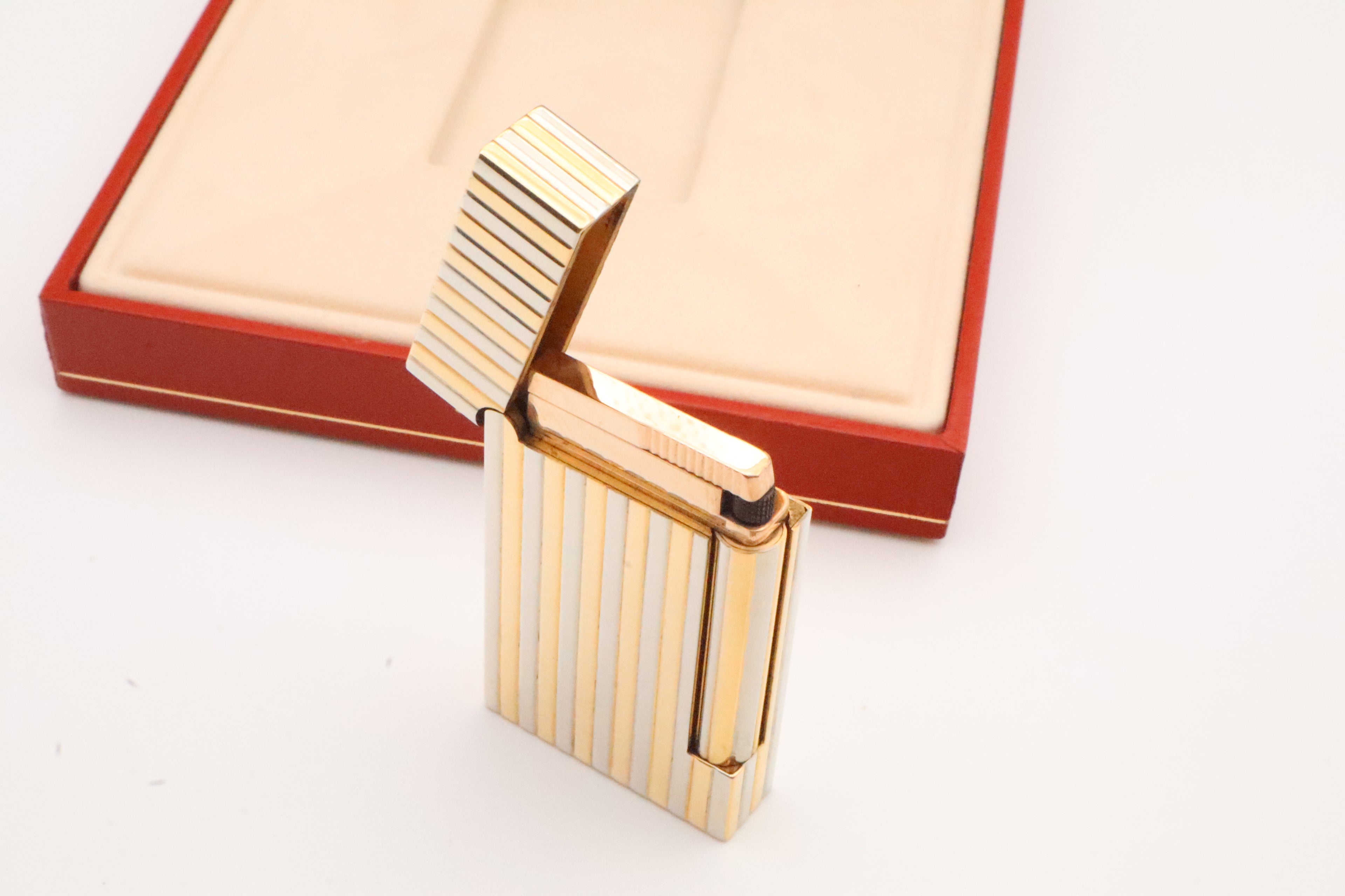 Unique Solid 18k Gold S.T. Dupont Ligne D lighter