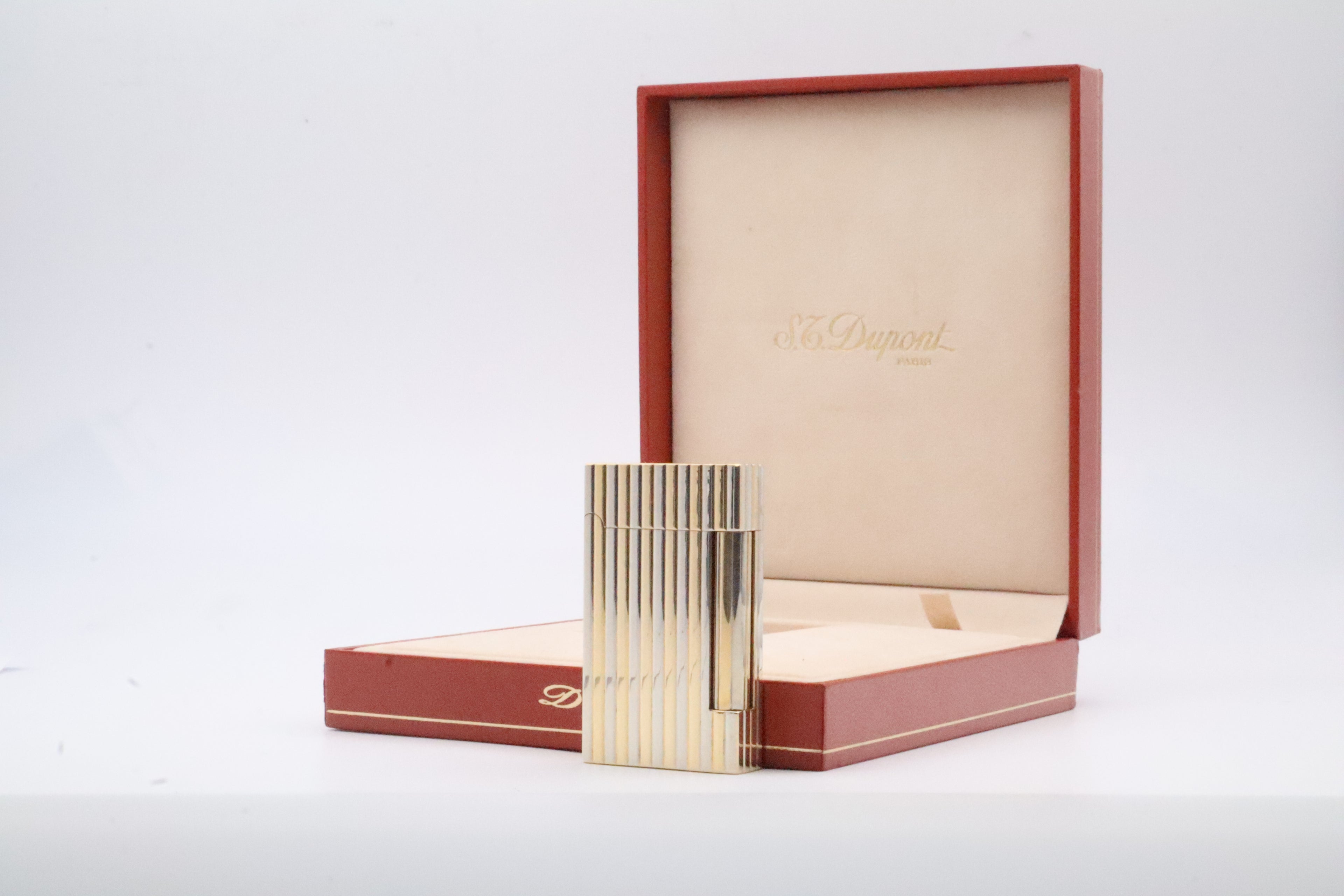 Unique Solid 18k Gold S.T. Dupont Ligne D lighter