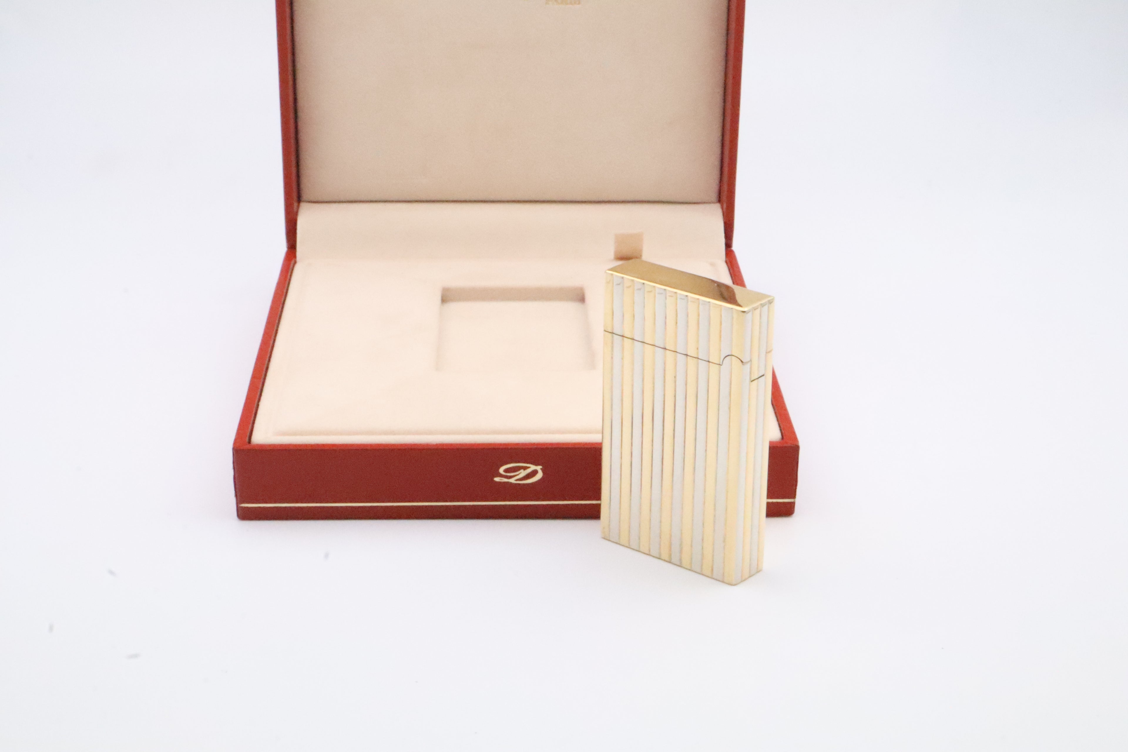 Unique Solid 18k Gold S.T. Dupont Ligne D lighter