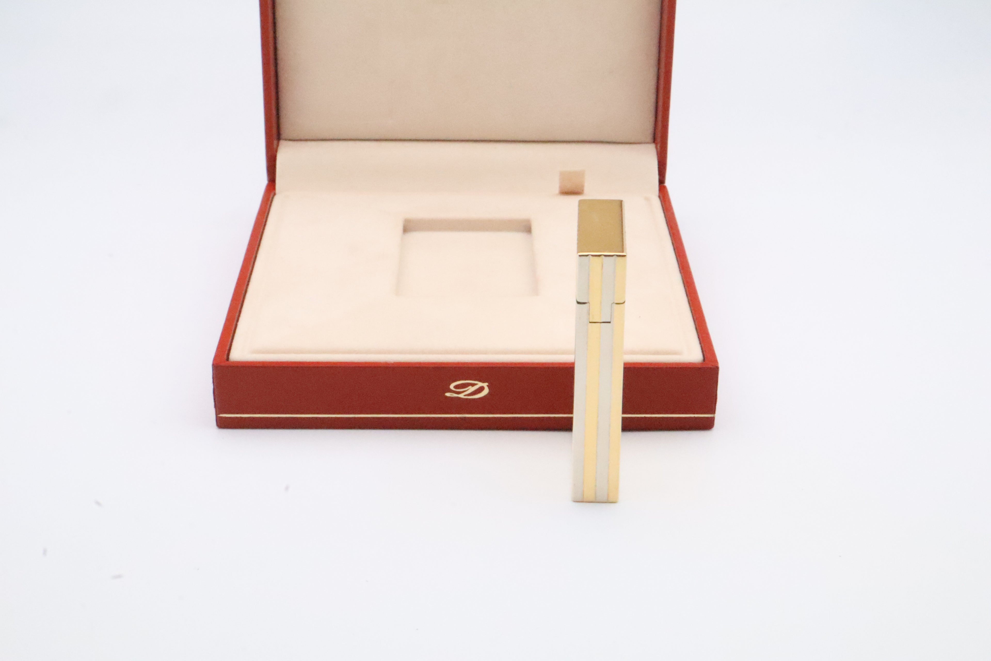 Unique Solid 18k Gold S.T. Dupont Ligne D lighter